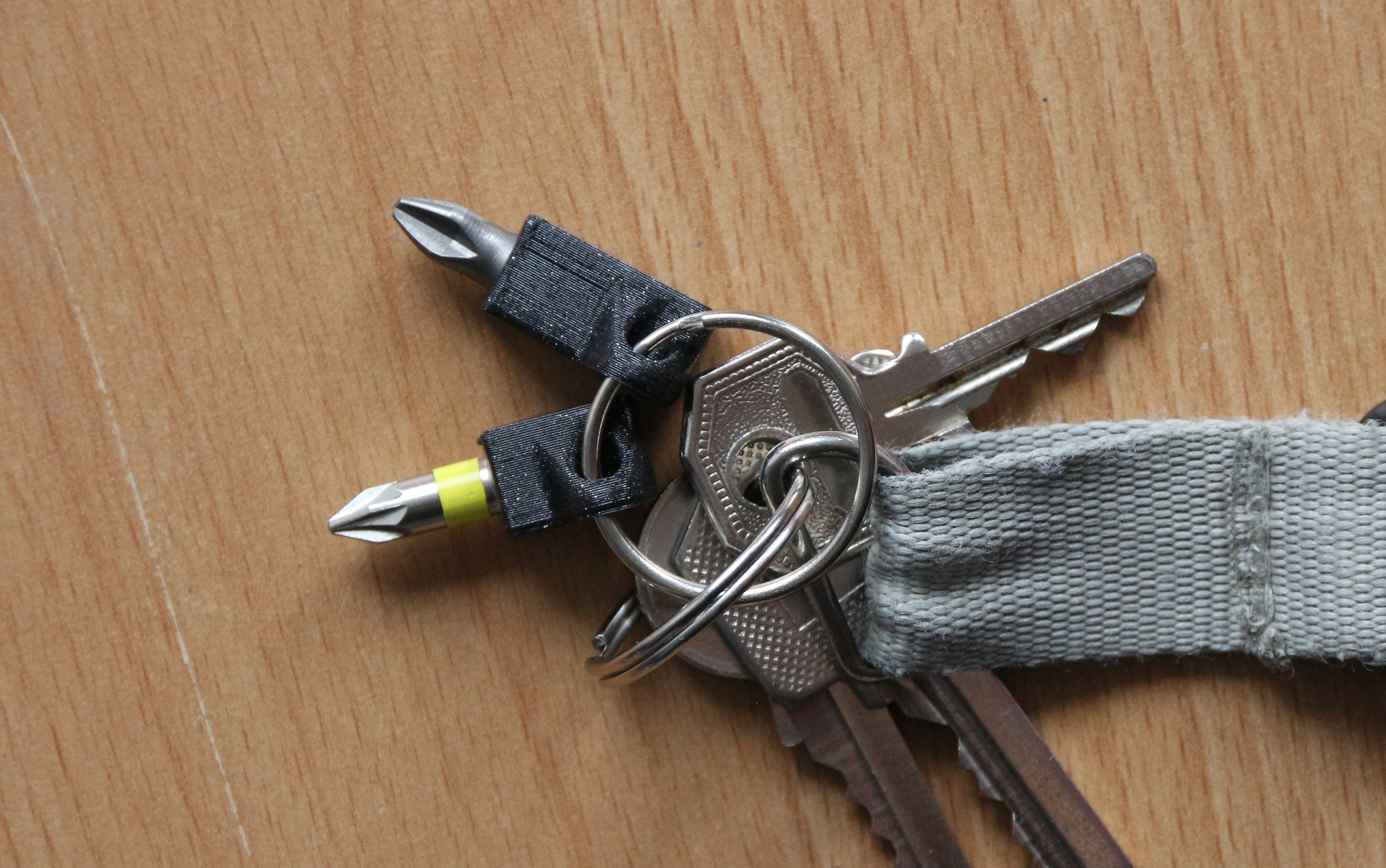 Miniatura 3 do modelo 3D Mini keychain bit holder