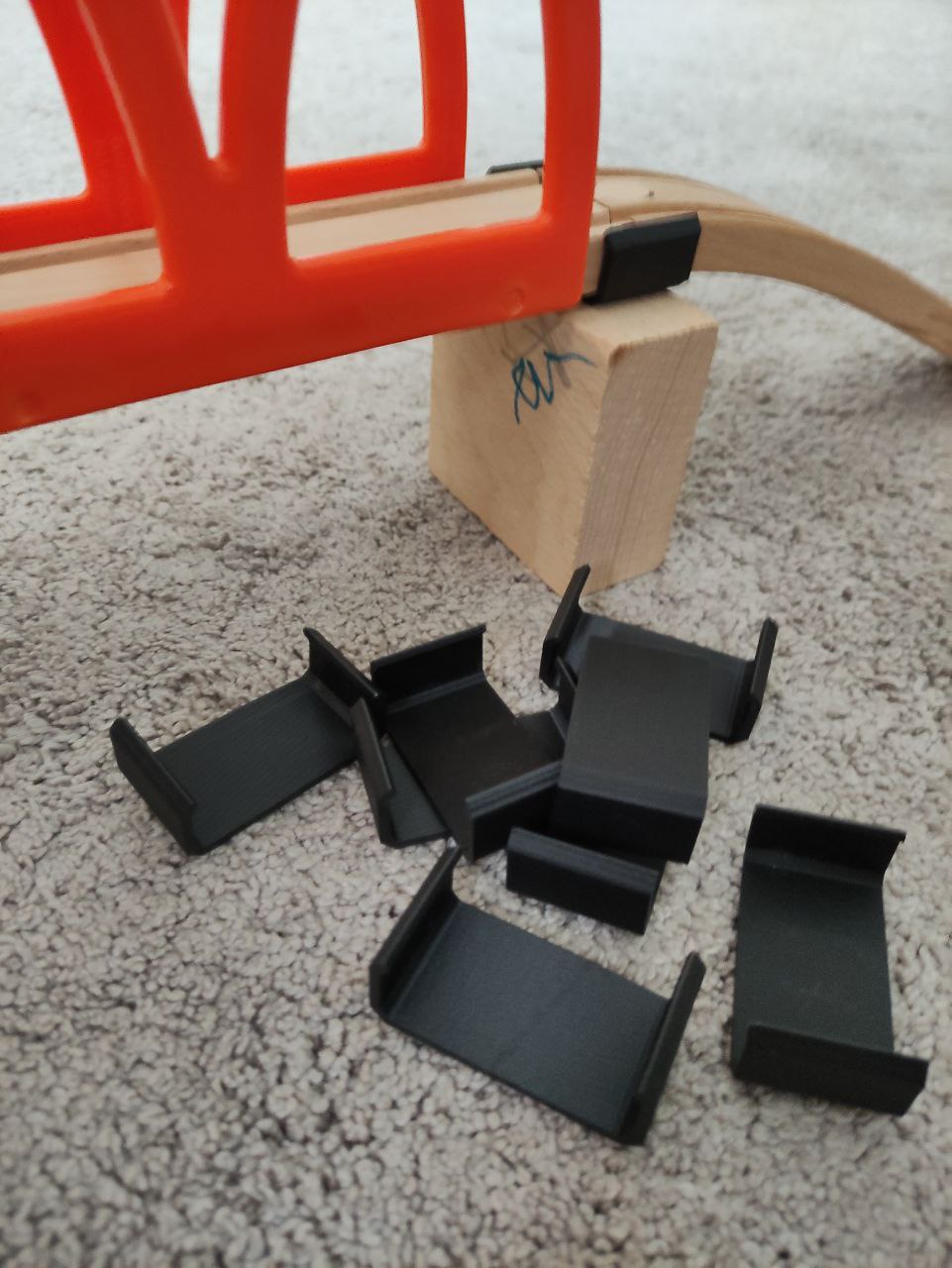Connection support for IKEA railroad (BRIO)