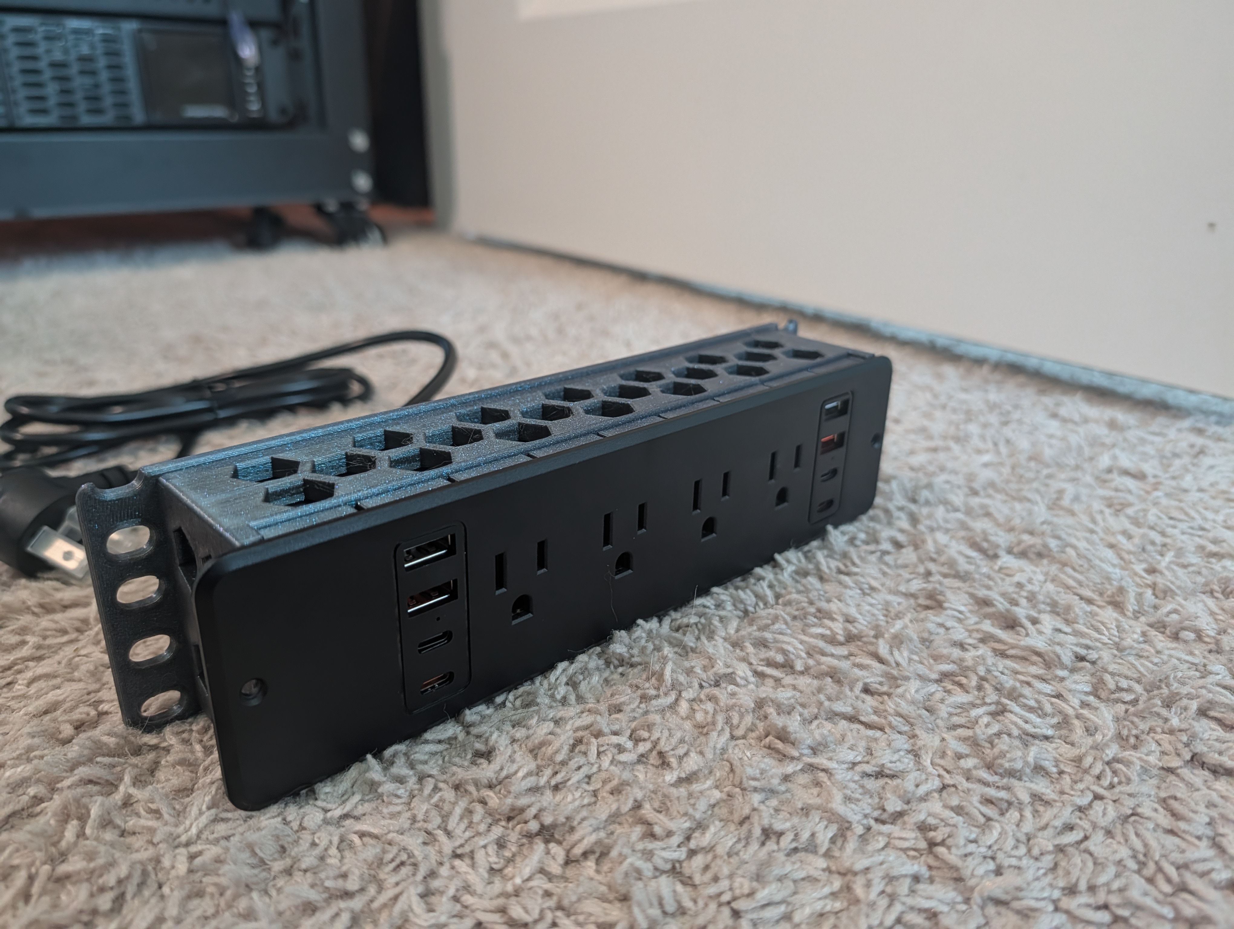 10" Mini Rack PDU Mount