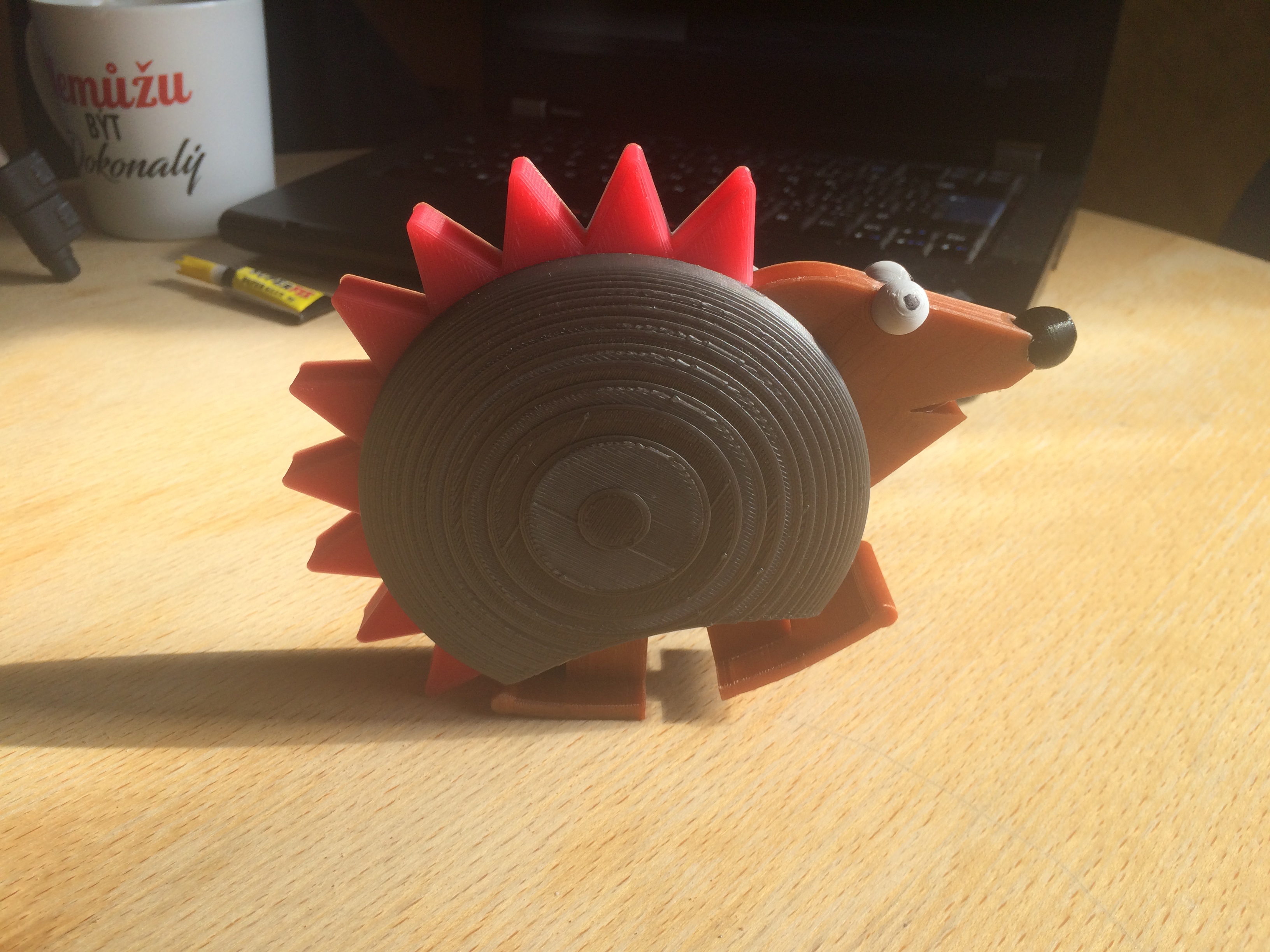 Walking hedgehog — miniatura 2