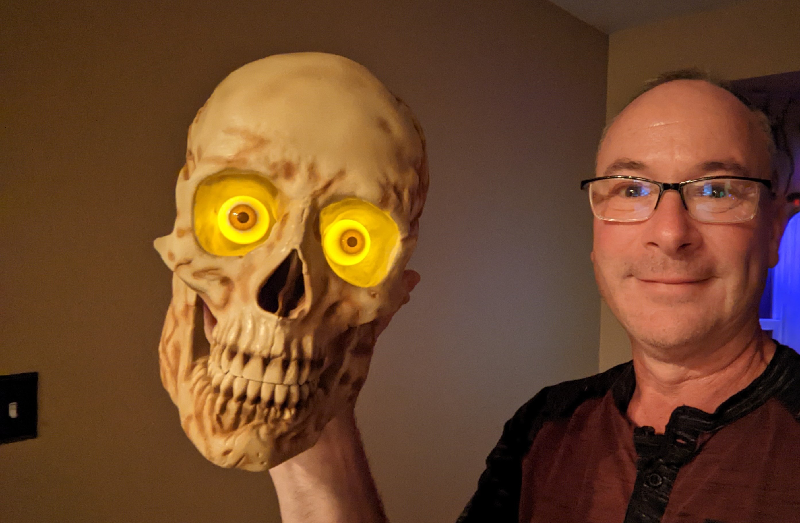 Lighted large Human Skull — miniatura 2