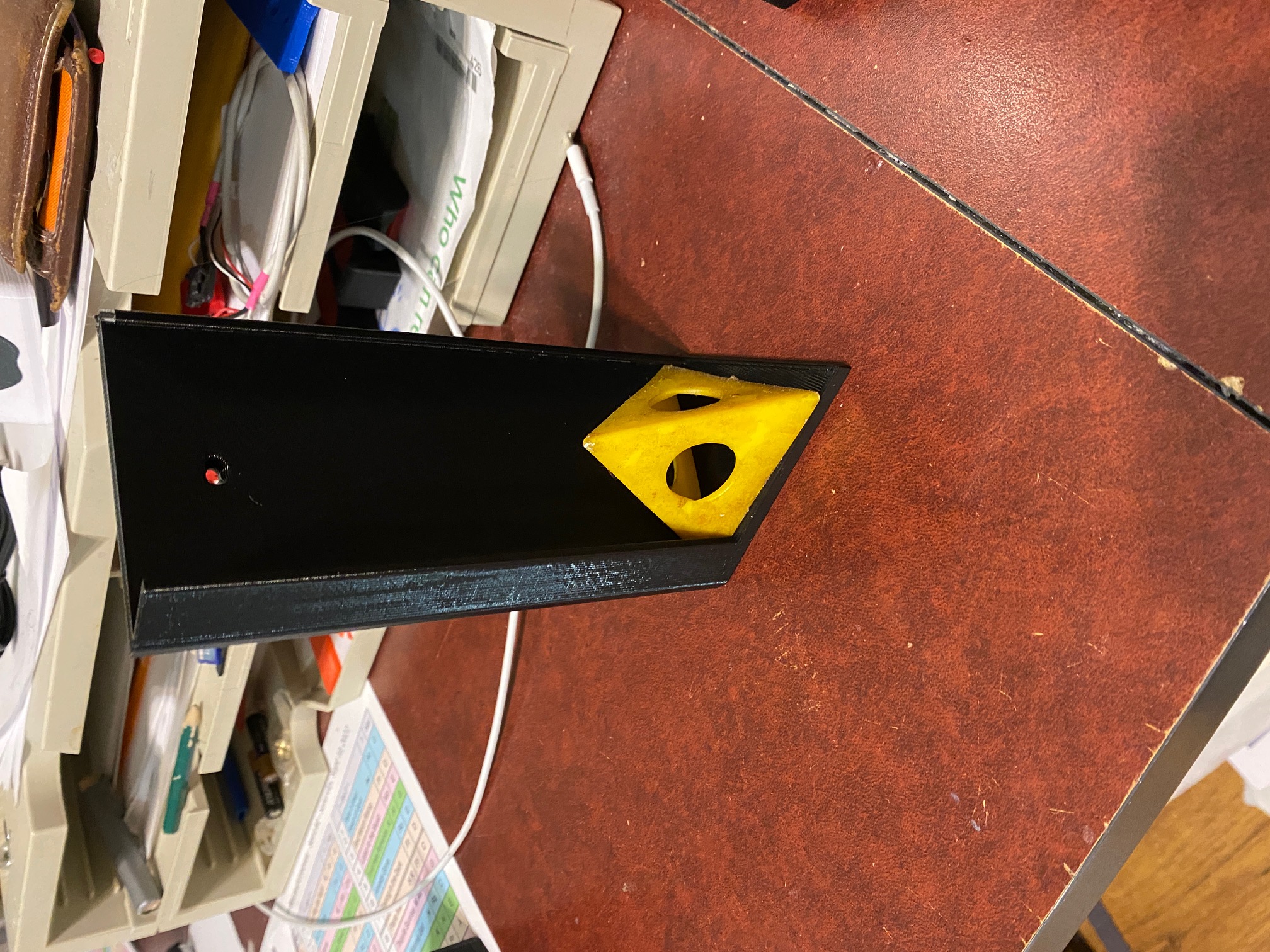 more capacity 61 mm painters triangle holder