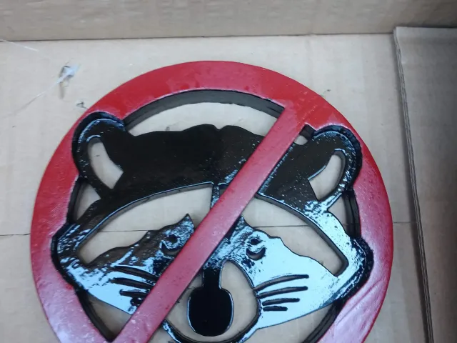 No Racoons sign