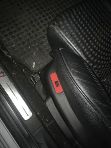 Alfa 159 heated seat control bezel