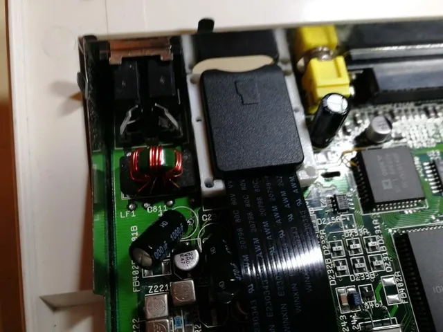Amiga 1200 microSD holder for modulator space