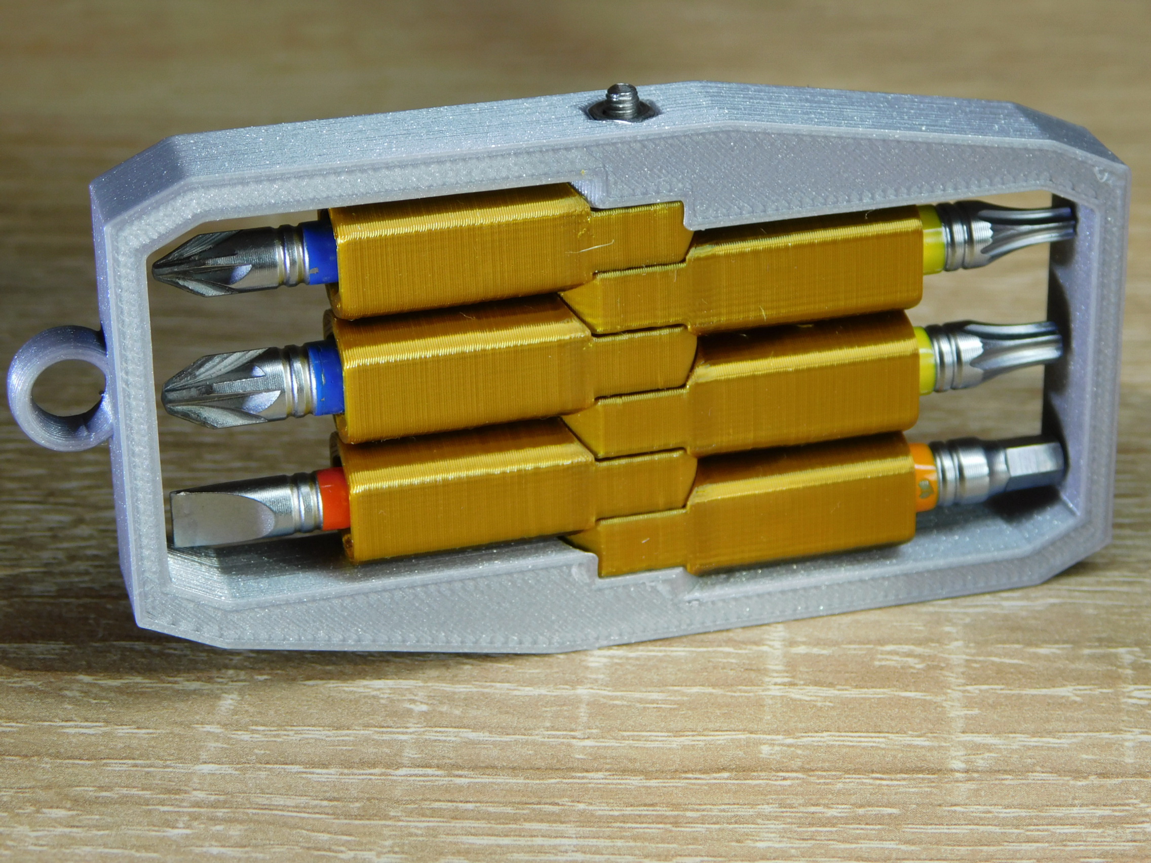Miniatura 2 do modelo 3D Keychain bit holder