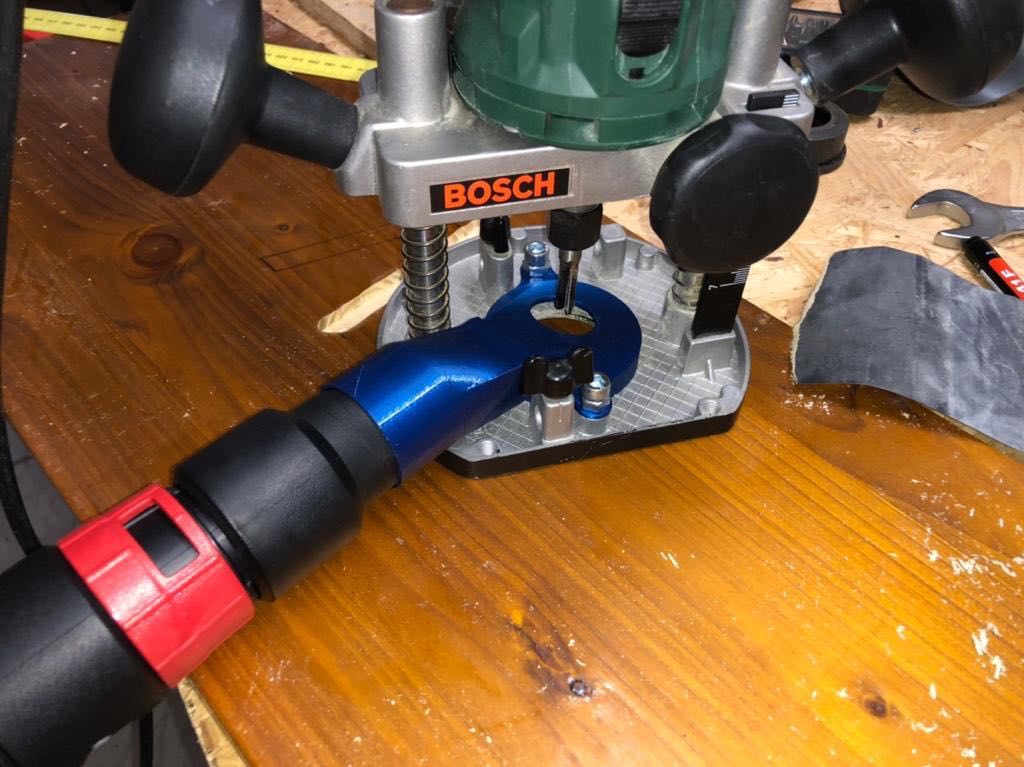 Vacuum adapter for Bosch POF 500a Router
