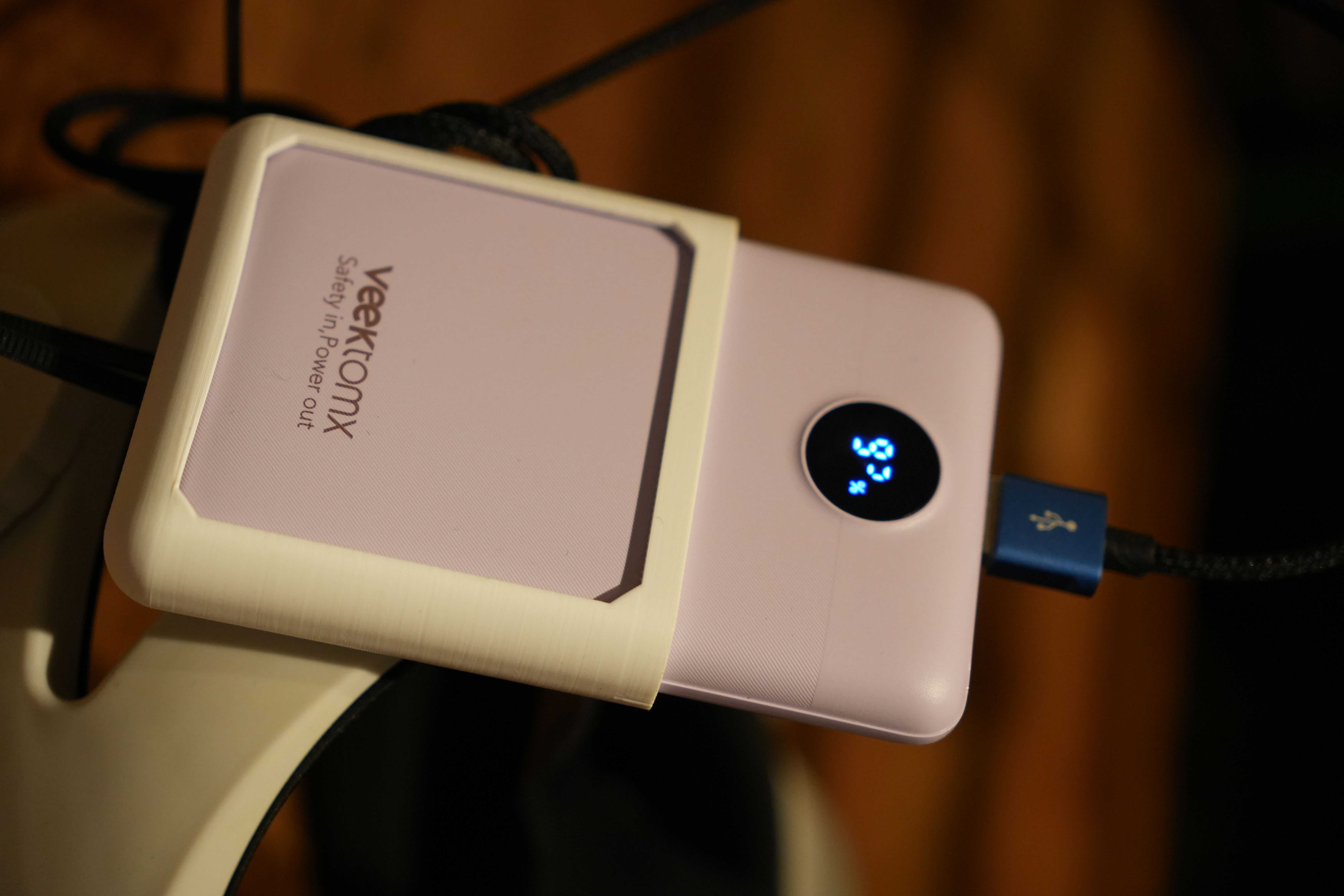 Veektomx power bank holder