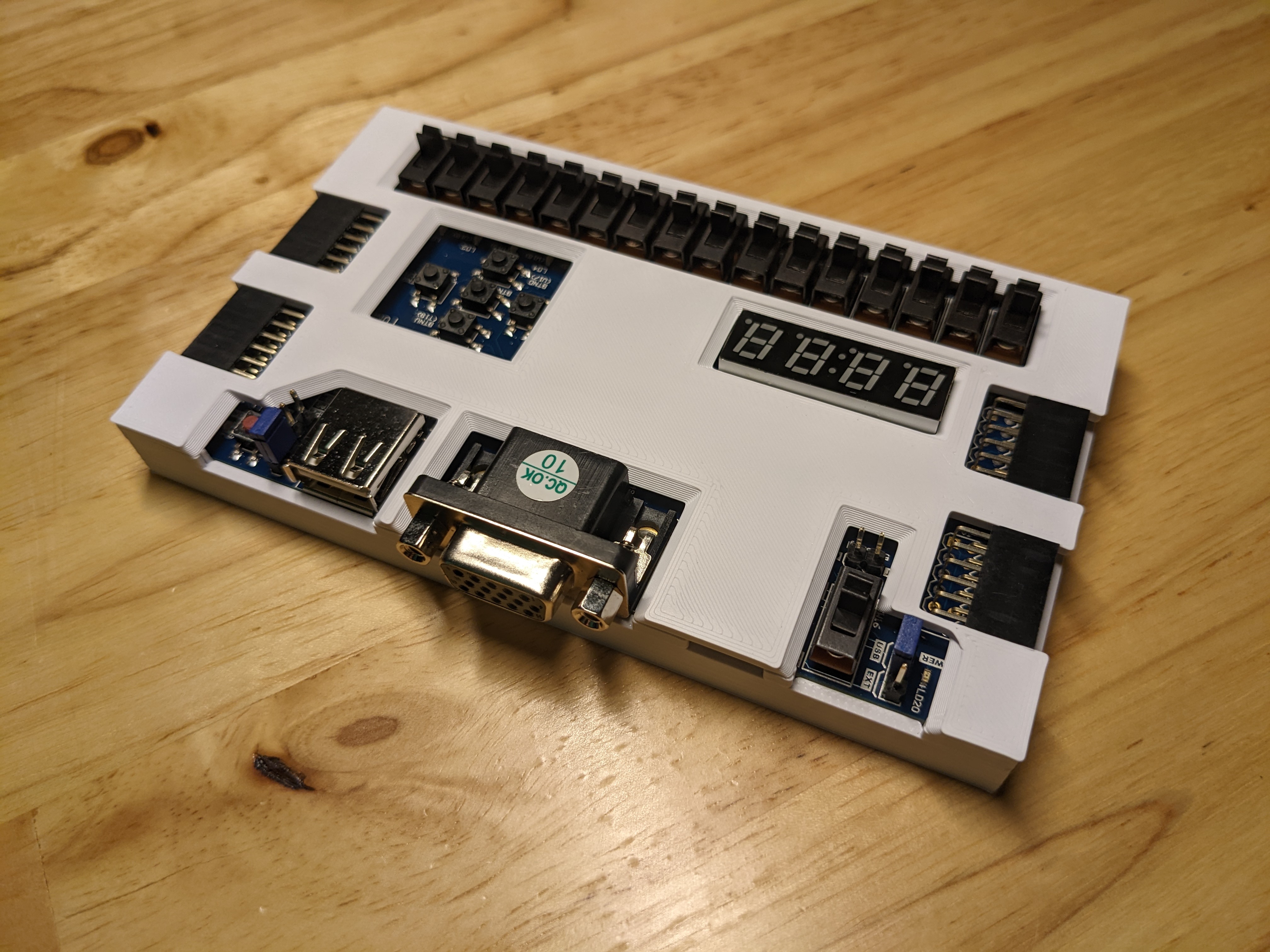 Diligent / Xilinx Basys 3 Artix-7 FPGA Trainer Board Slim Case by Yoni |  Download free STL model 