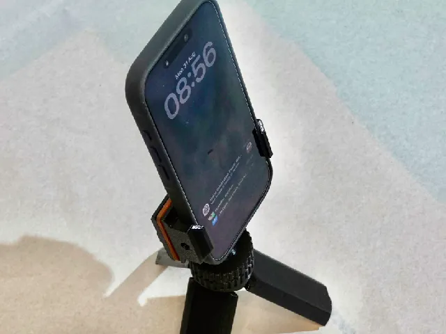 Another holder for a smartphone on a tripod