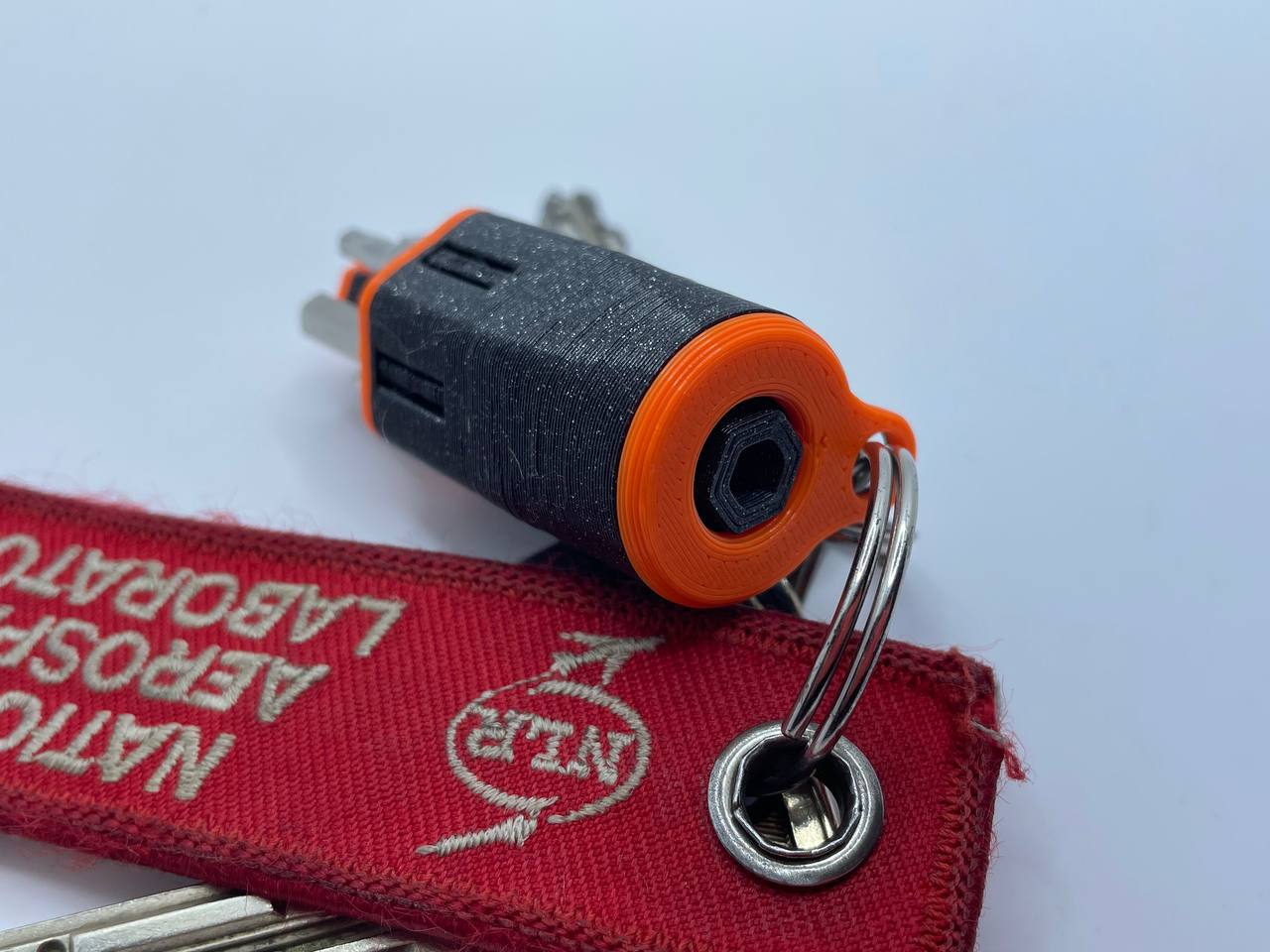 Miniatura 6 do modelo 3D ratcheting mini screwdriver