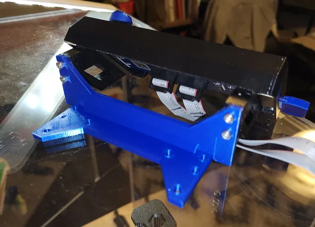 Reversible Prusa MK3S LCD screen stand/mount with bracket