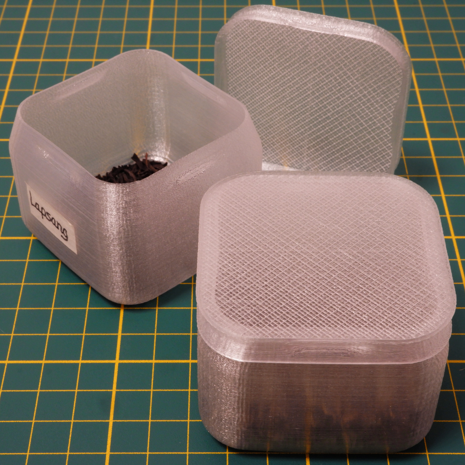 Nice square latch-lidded box (vase mode)