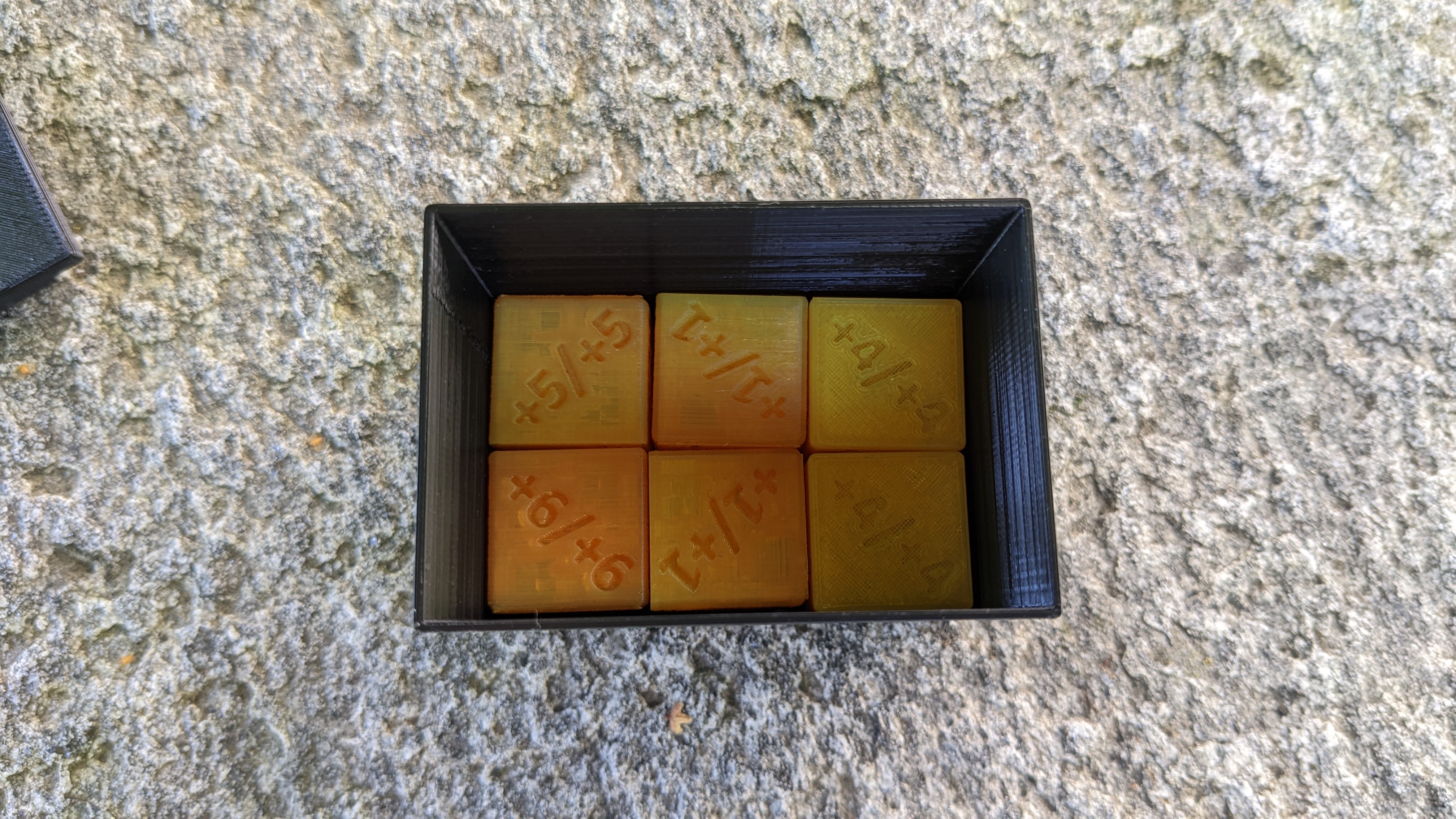 Miniatura 2 do modelo 3D MTG counter dice set