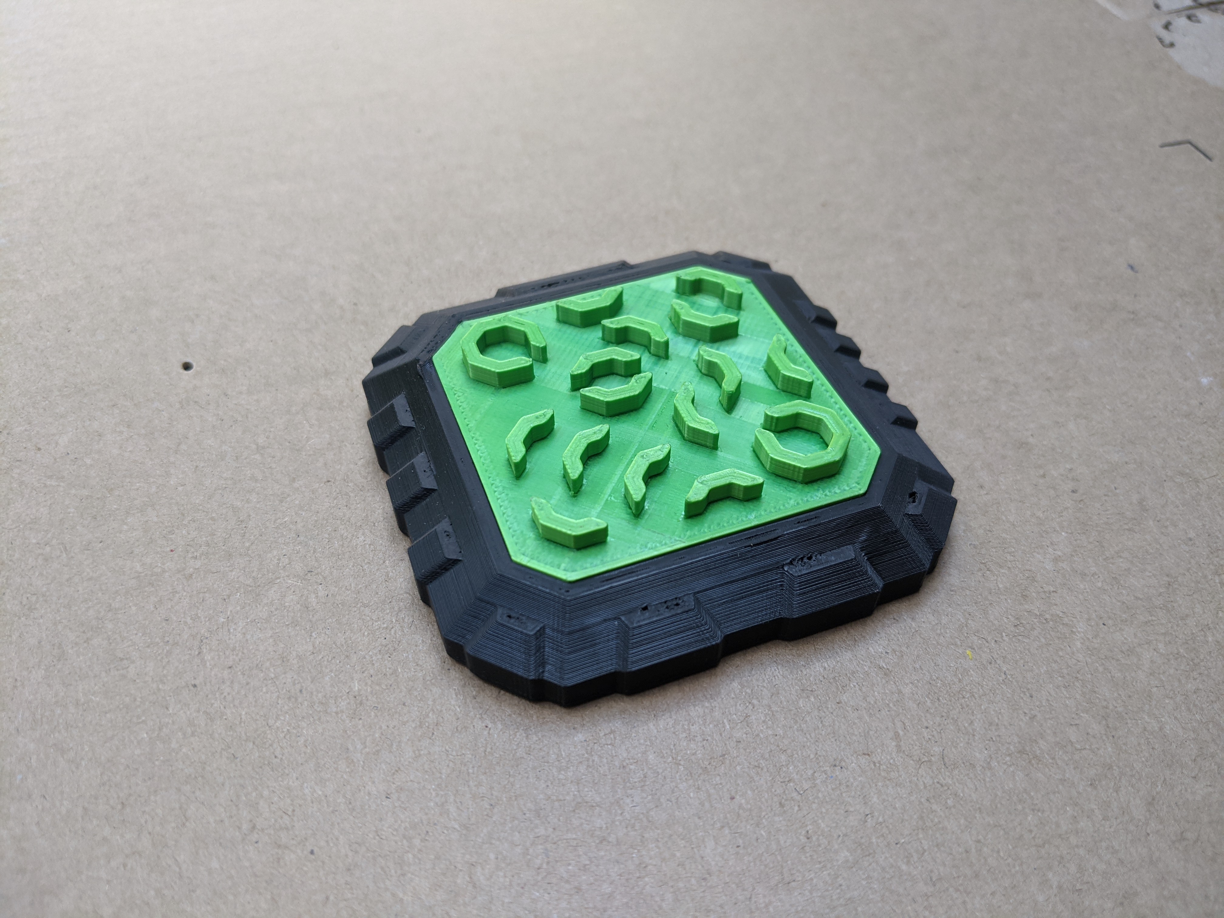 Miniatura 2 do modelo 3D Scifi Maze box