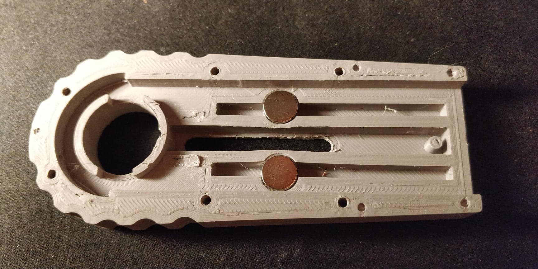 Miniatura 10 do modelo 3D Beer cap launcher