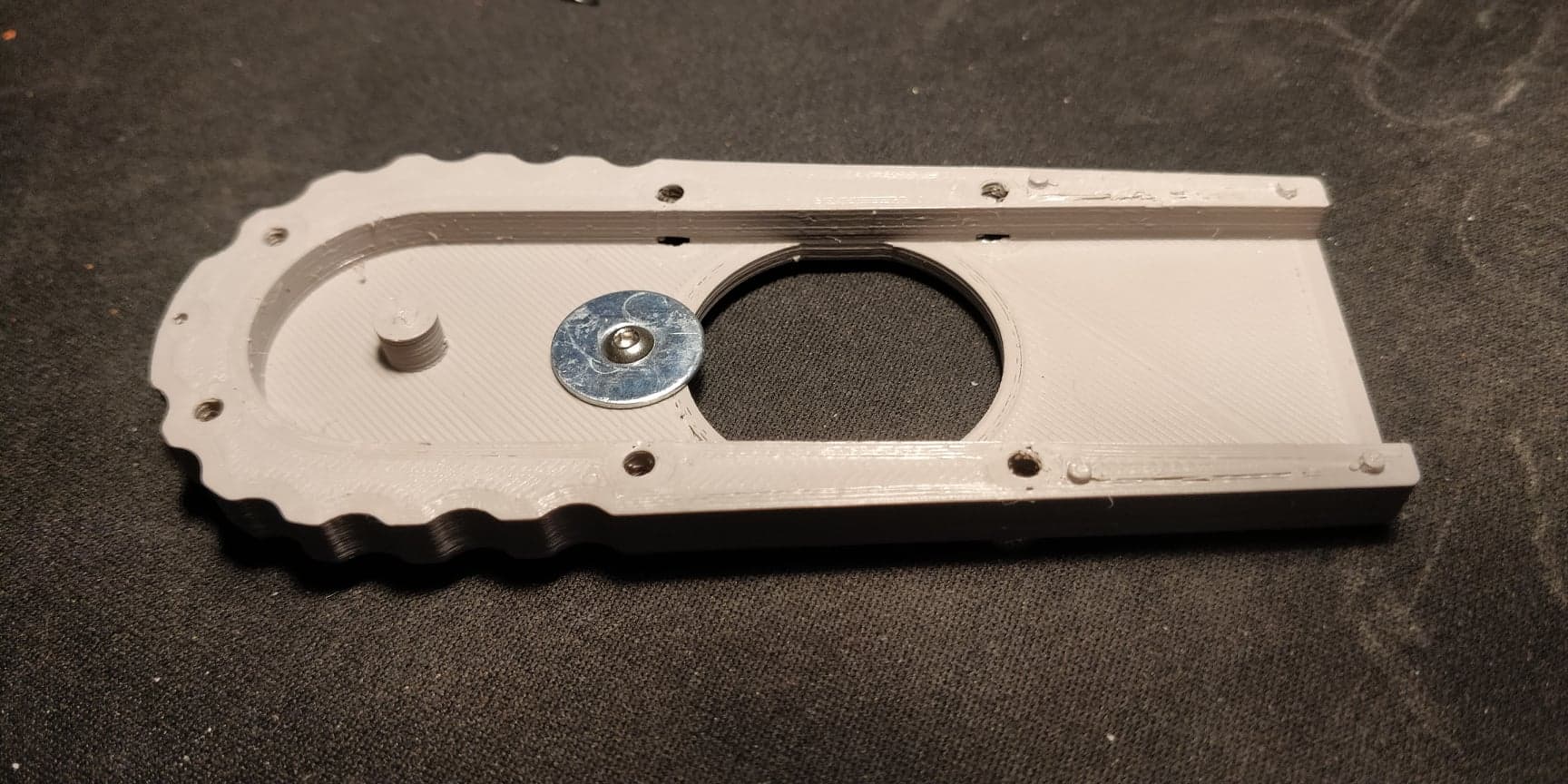 Miniatura 13 do modelo 3D Beer cap launcher
