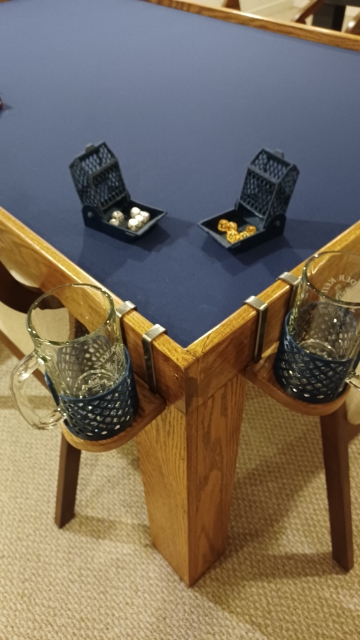Miniatura 2 do modelo 3D Game Table Cup Holder