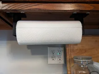 Free 3D file Command Strip Pivoting Paper Towel Holder 🍽️・3D printable  model to download・Cults