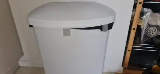 Rubbish Bin Clip