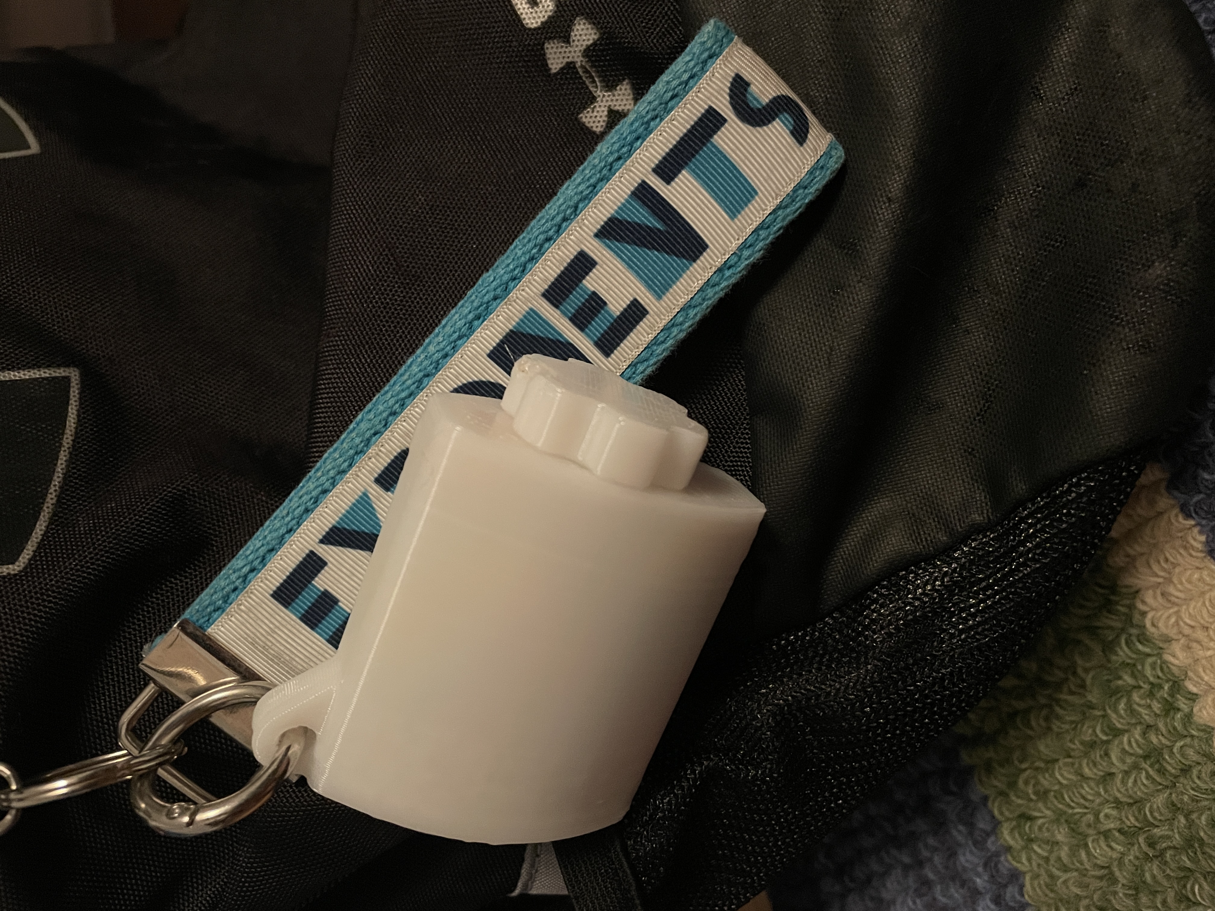 M&M flask Keychain