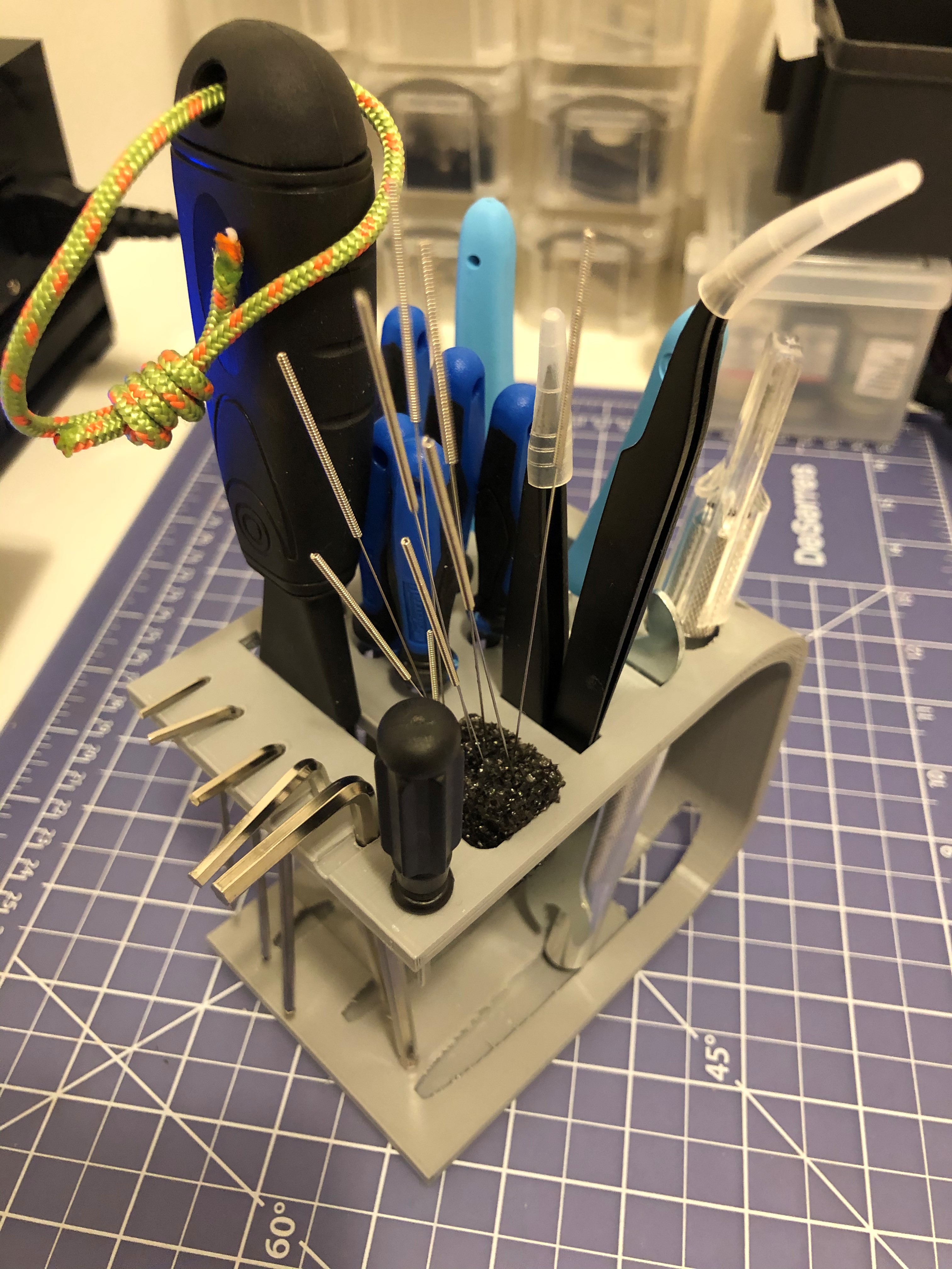 3d printer tool stand U shape by Mario Lança Download free STL model