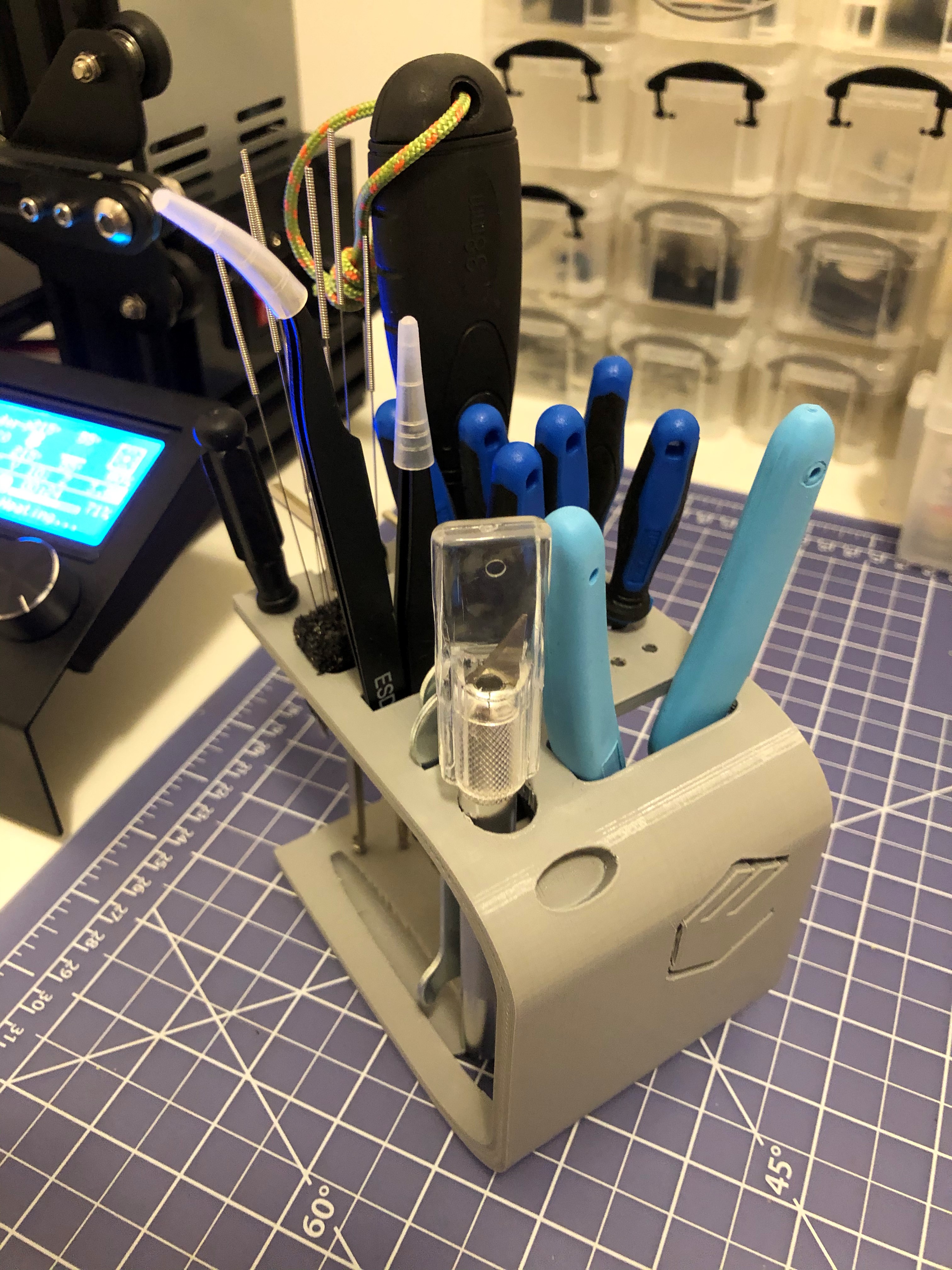 Miniatura 6 do modelo 3D 3d printer tool stand U shape