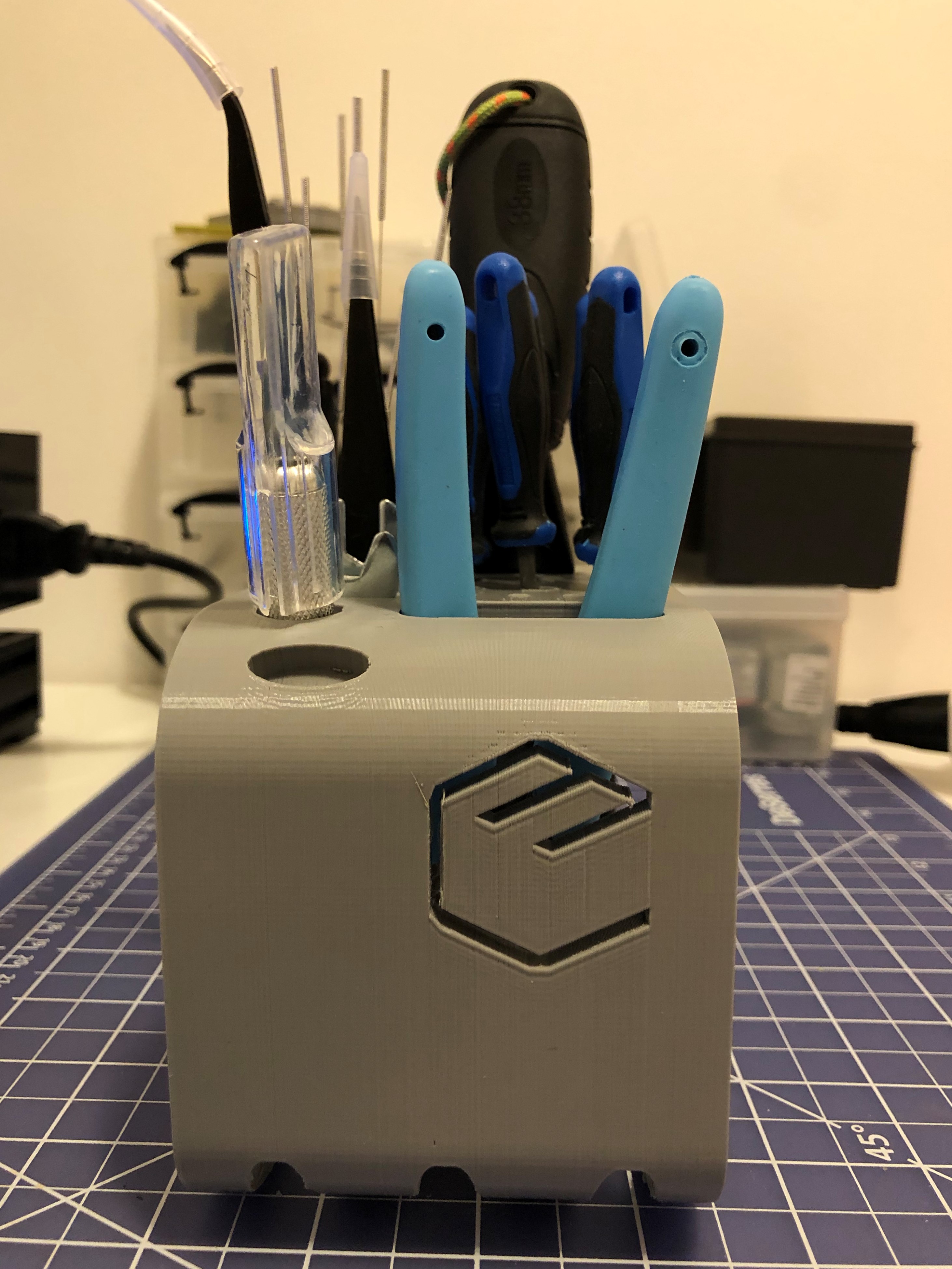 3d printer tool stand U shape by Mario Lança Download free STL model