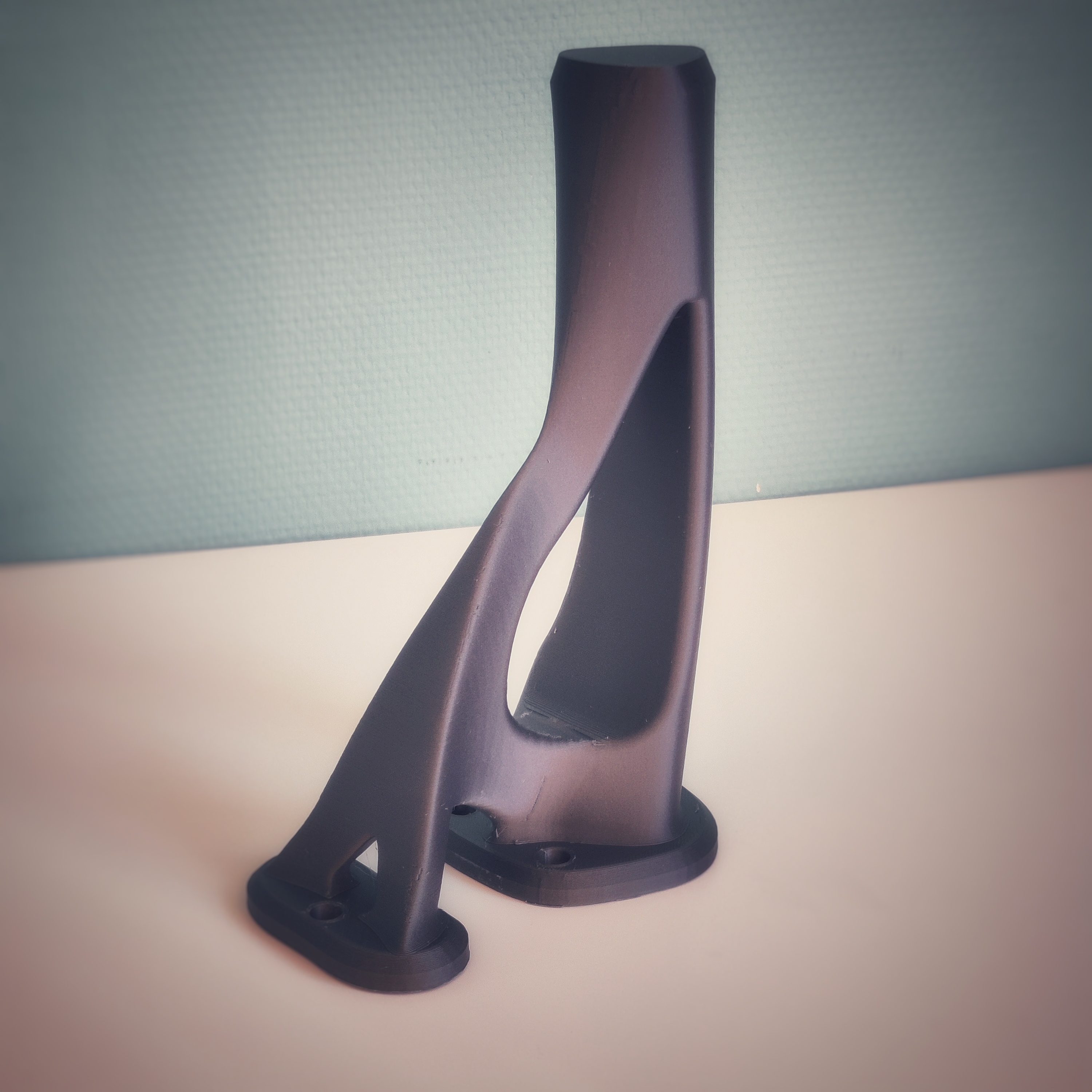 Miniatura 5 do modelo 3D coffee table leg generative design
