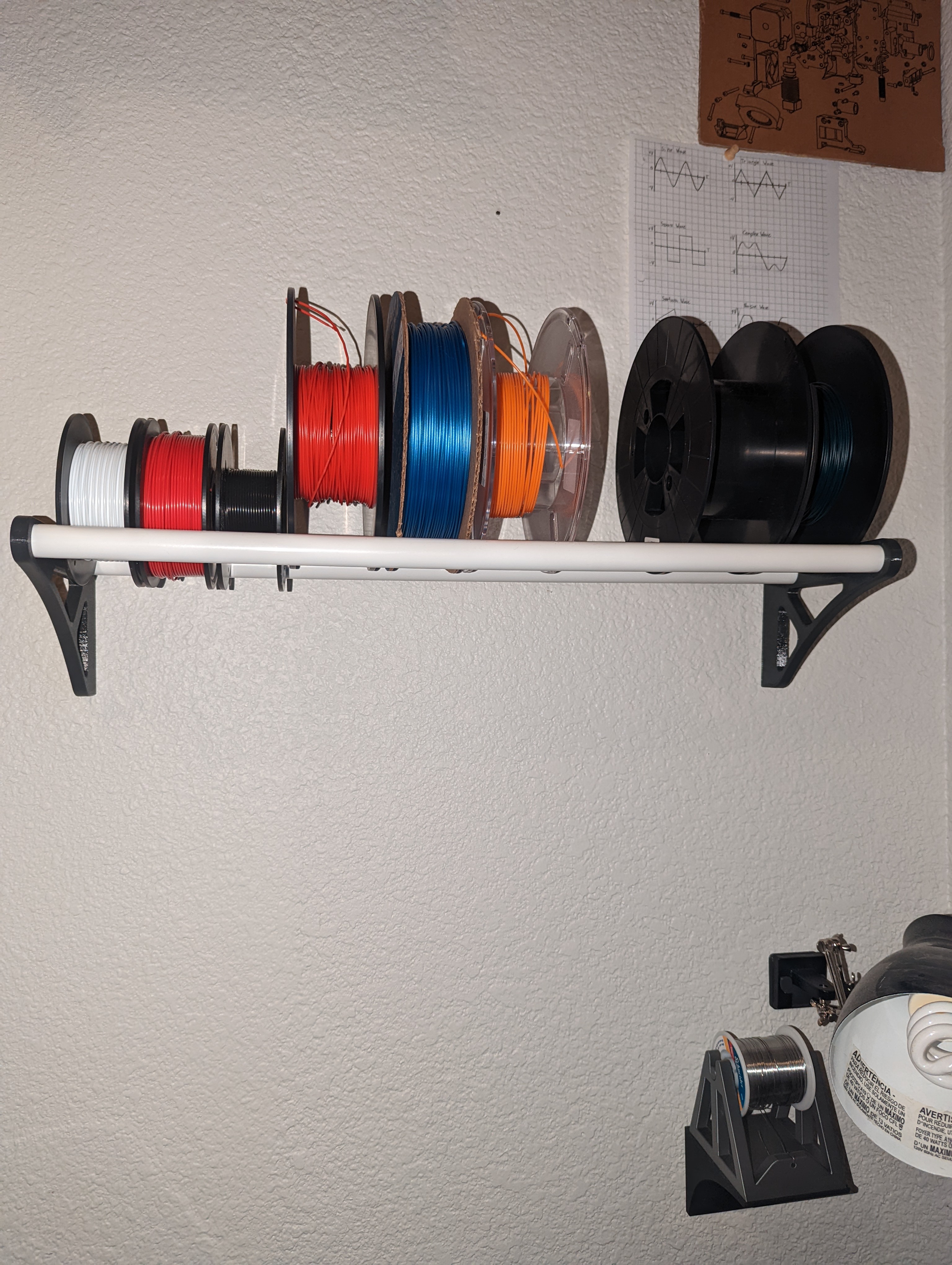 Filament reel holder