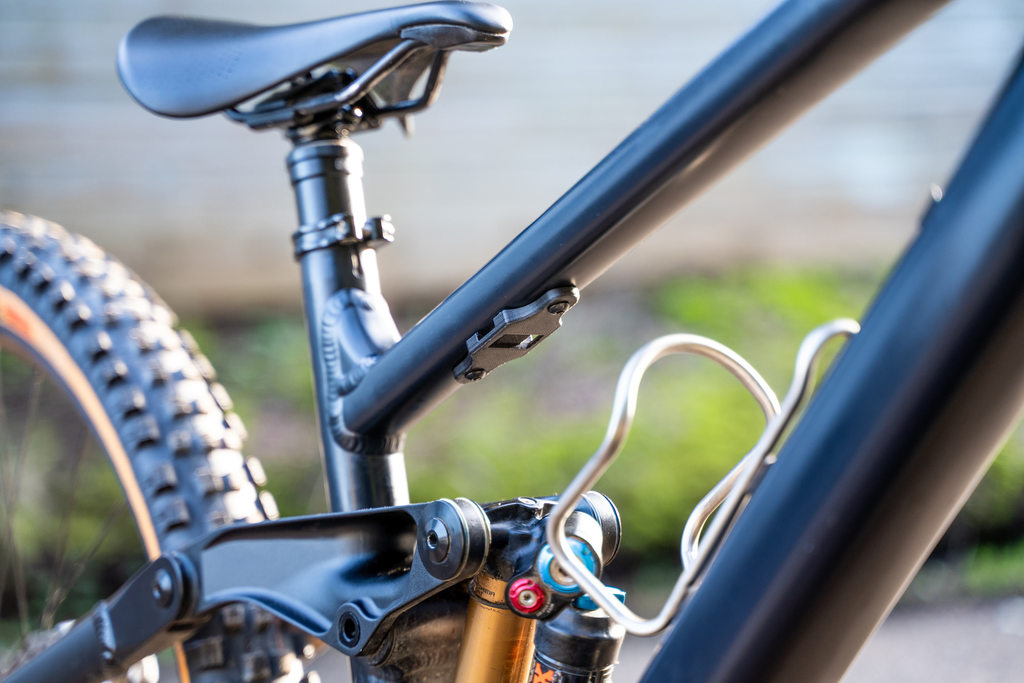 Nano Bracket - Bike Tube Strap Bracket