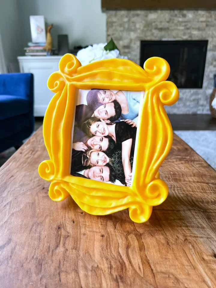 Friends Yellow Peephole Picture Frame by Sara Prints 3D, Download free STL  model