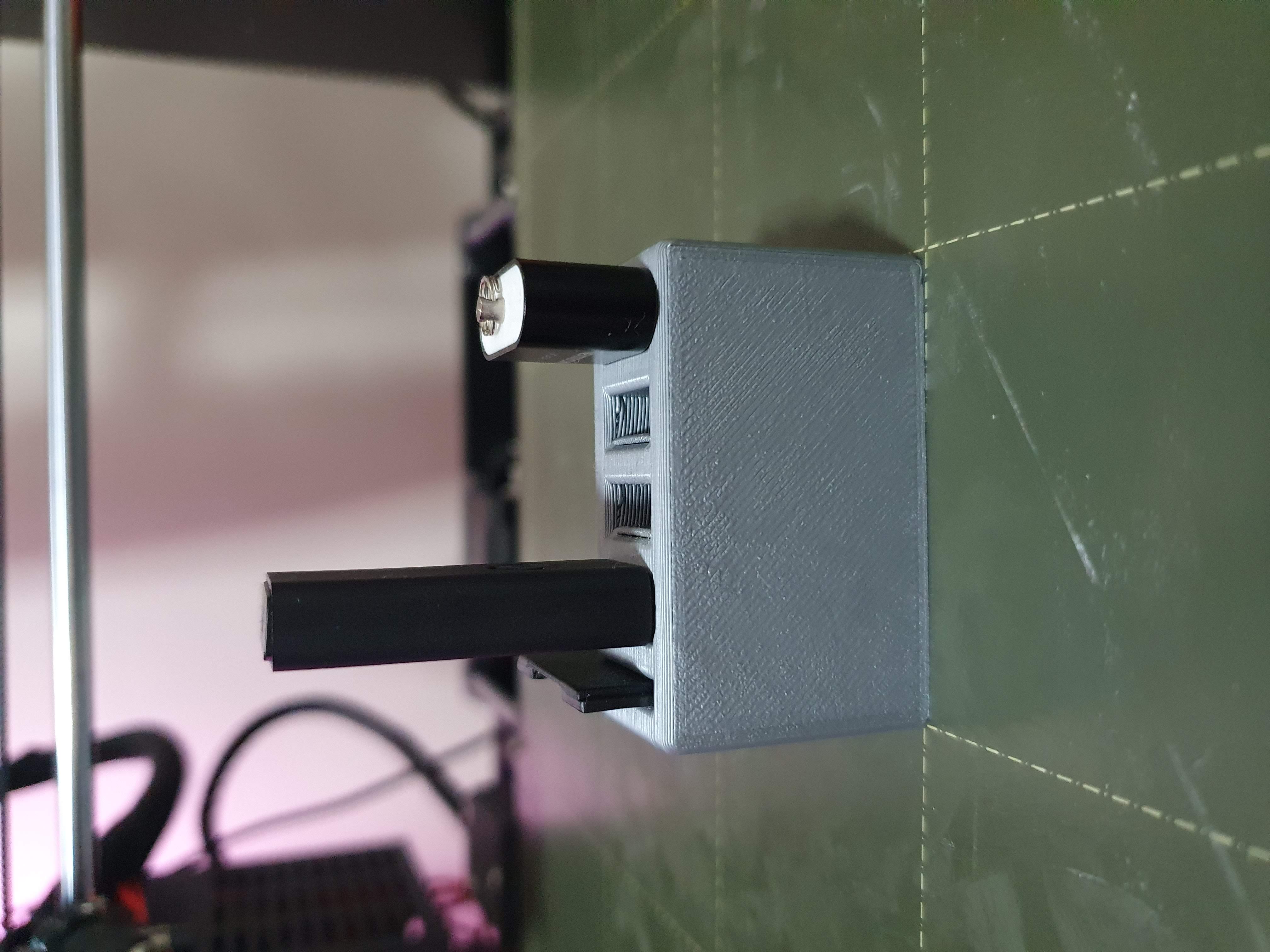 Miniatura 5 do modelo 3D Compact USB & SD Card Holder