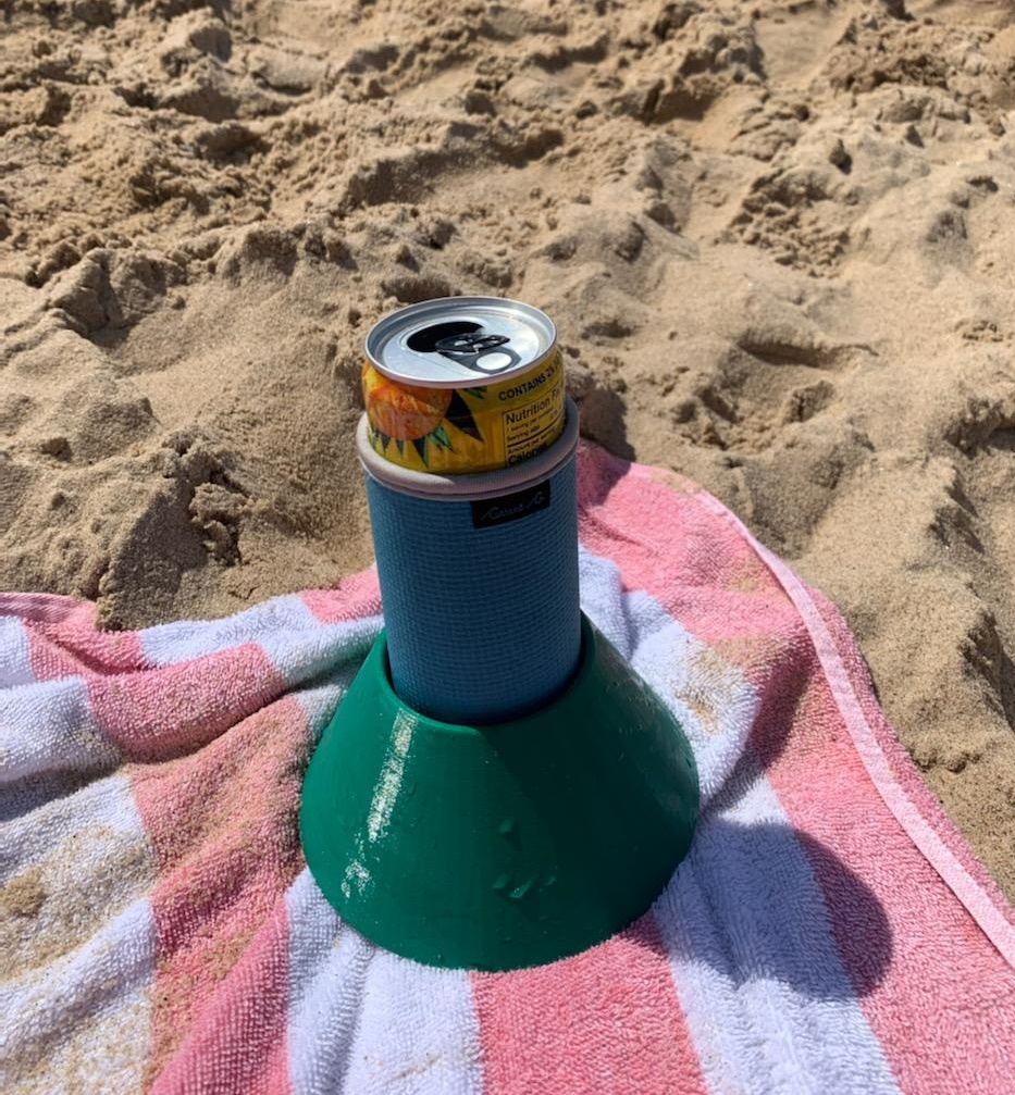 No-spill adult beverage holder
