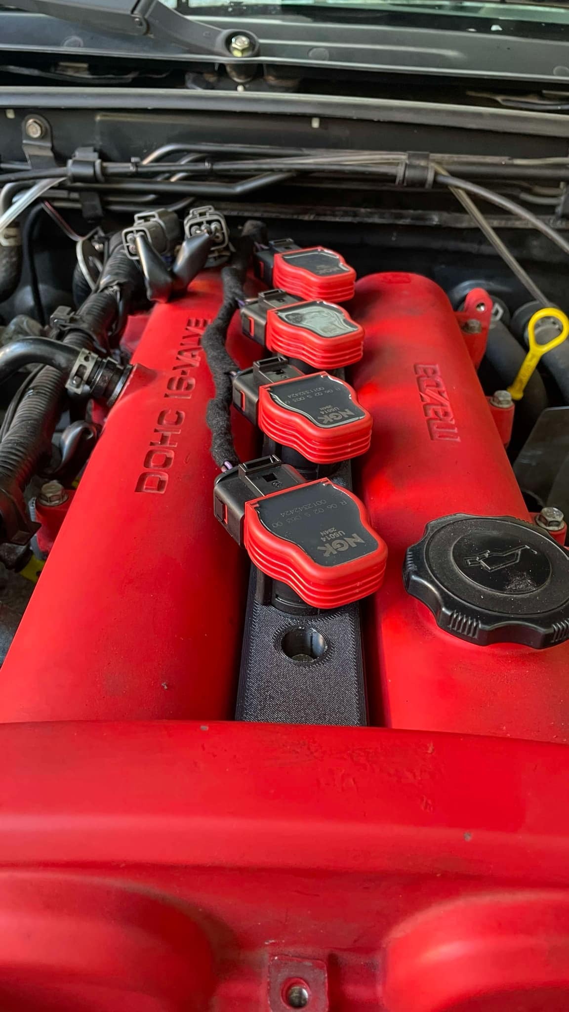 Miata NA/NB 1.6 COP adapter for R8 coils
