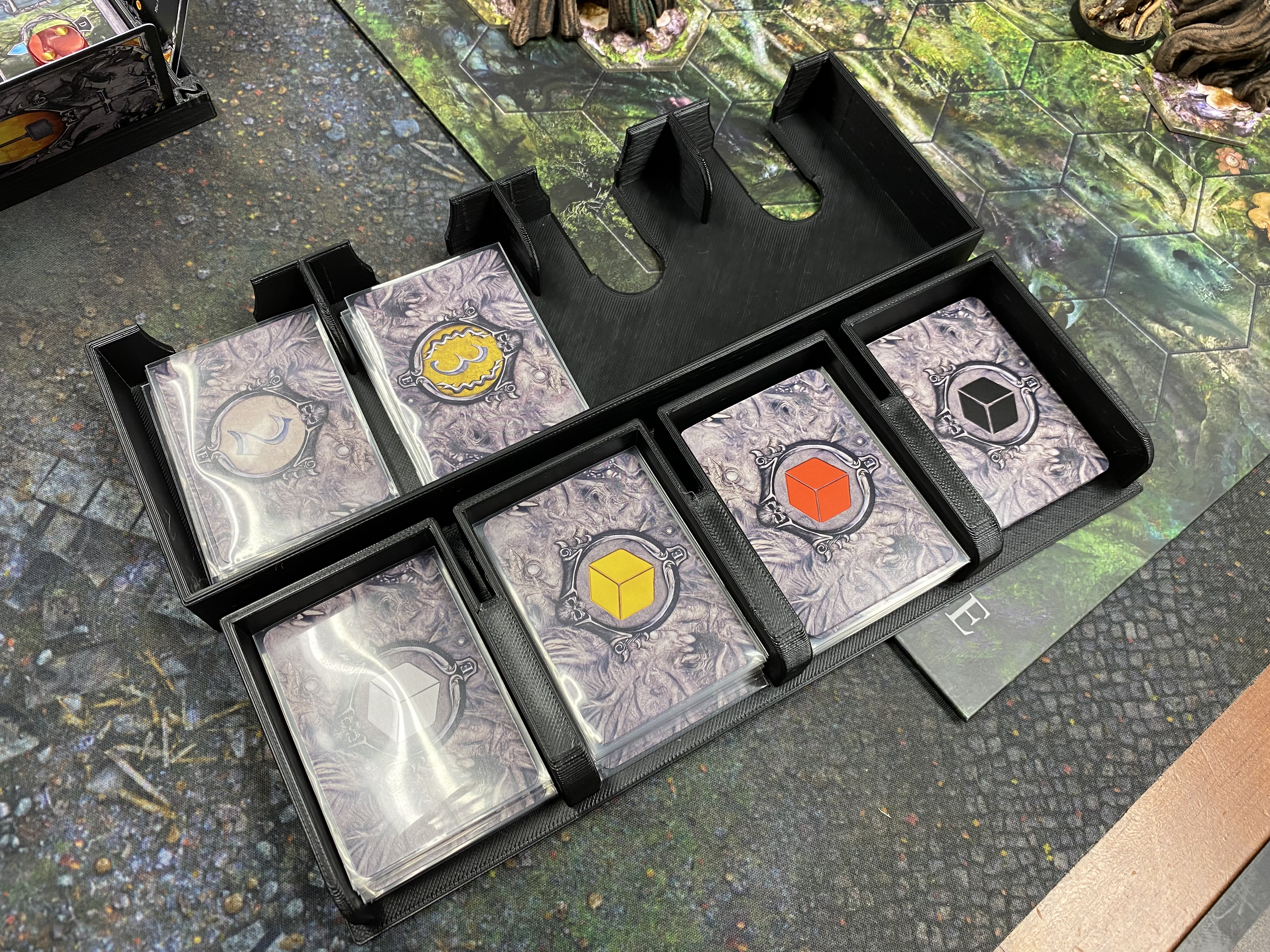 Oathsworn Might Tray for Thick Sleeves