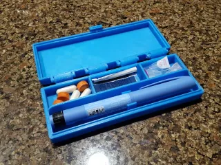 Injection Pen Carrying Case by pilotdude | Download free STL model ...