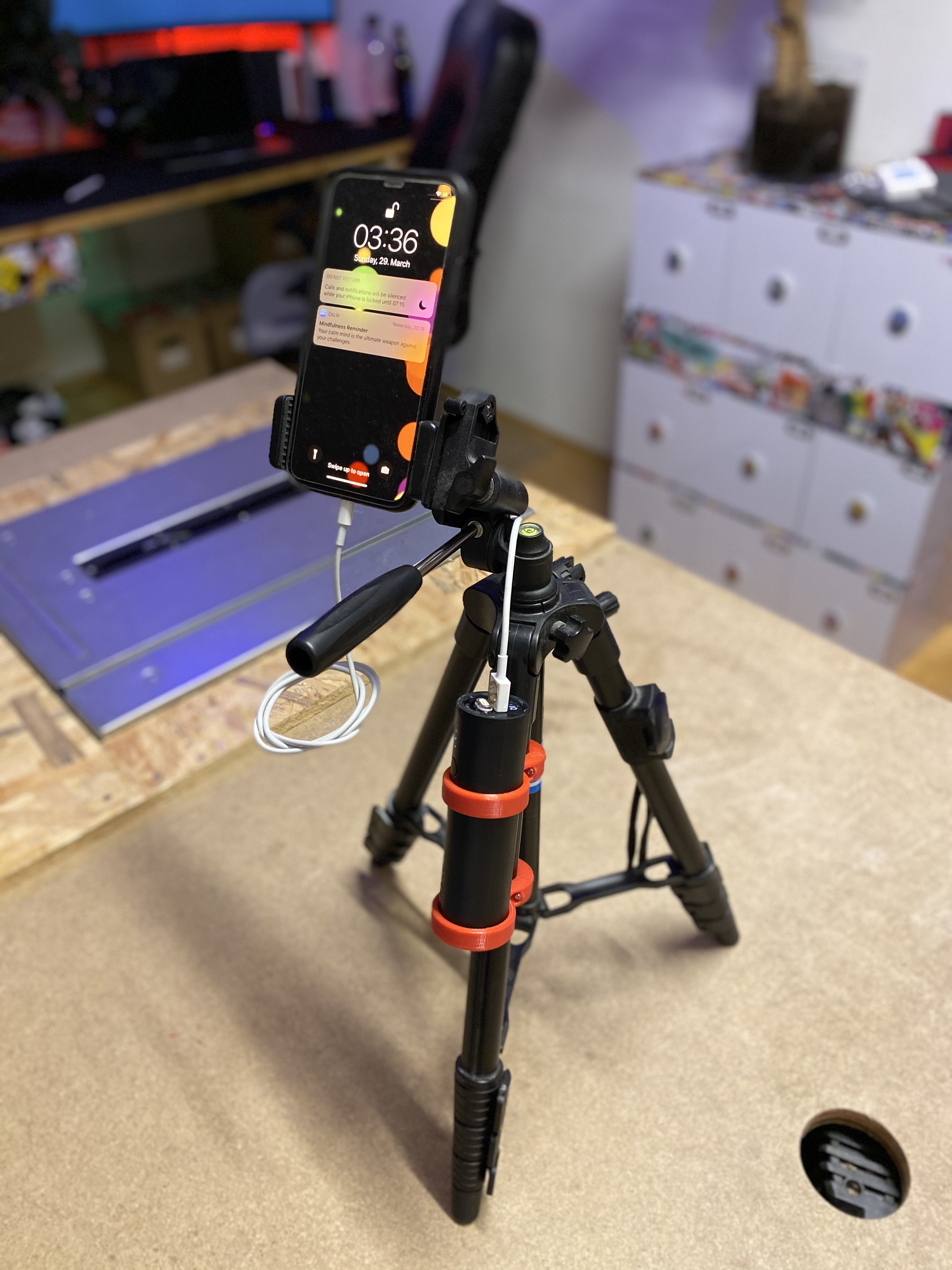 Powerbank tripod holder