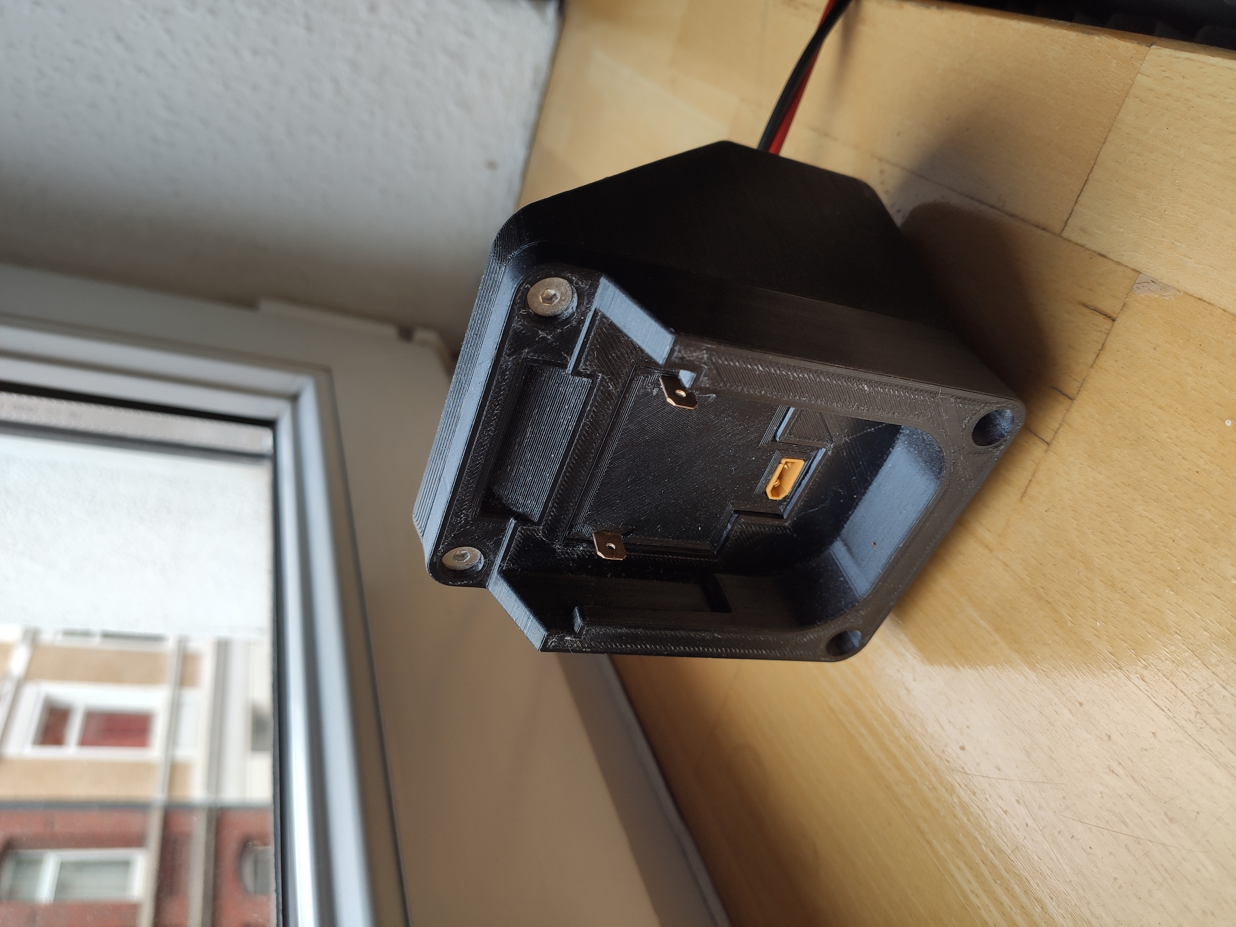 Makita 18V Battery Holder with XT30 Support
