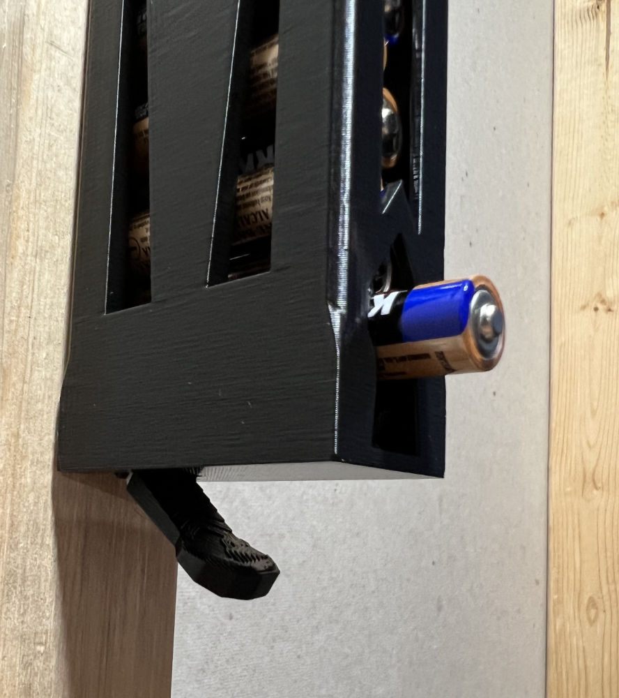 Battery Wall Magazine v3 - AAA