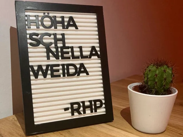 Letter Board - with Feet & Umlaut