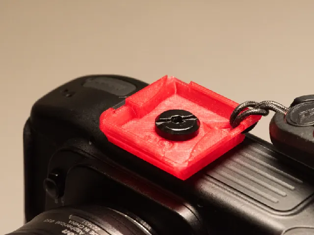 Quick Release Mashup Camera Plate: Peak Design Capture Clip x Velbon Tripod
