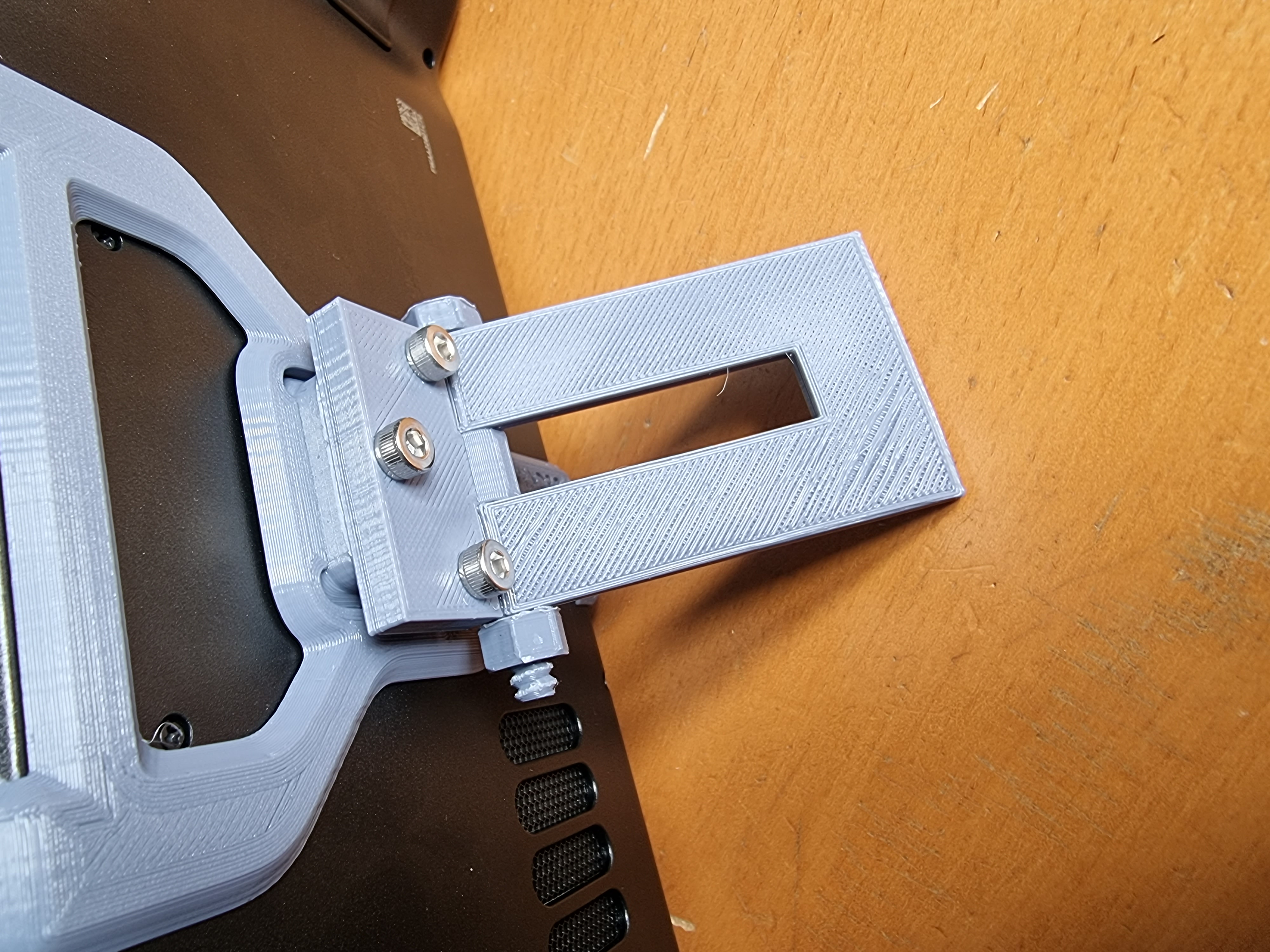DeckMate Kick Stand