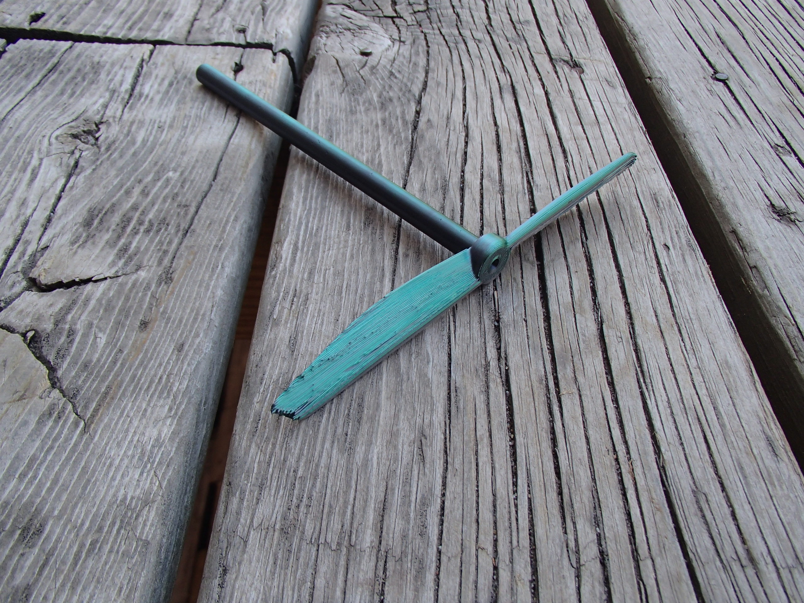 Propellor spinner toy v2