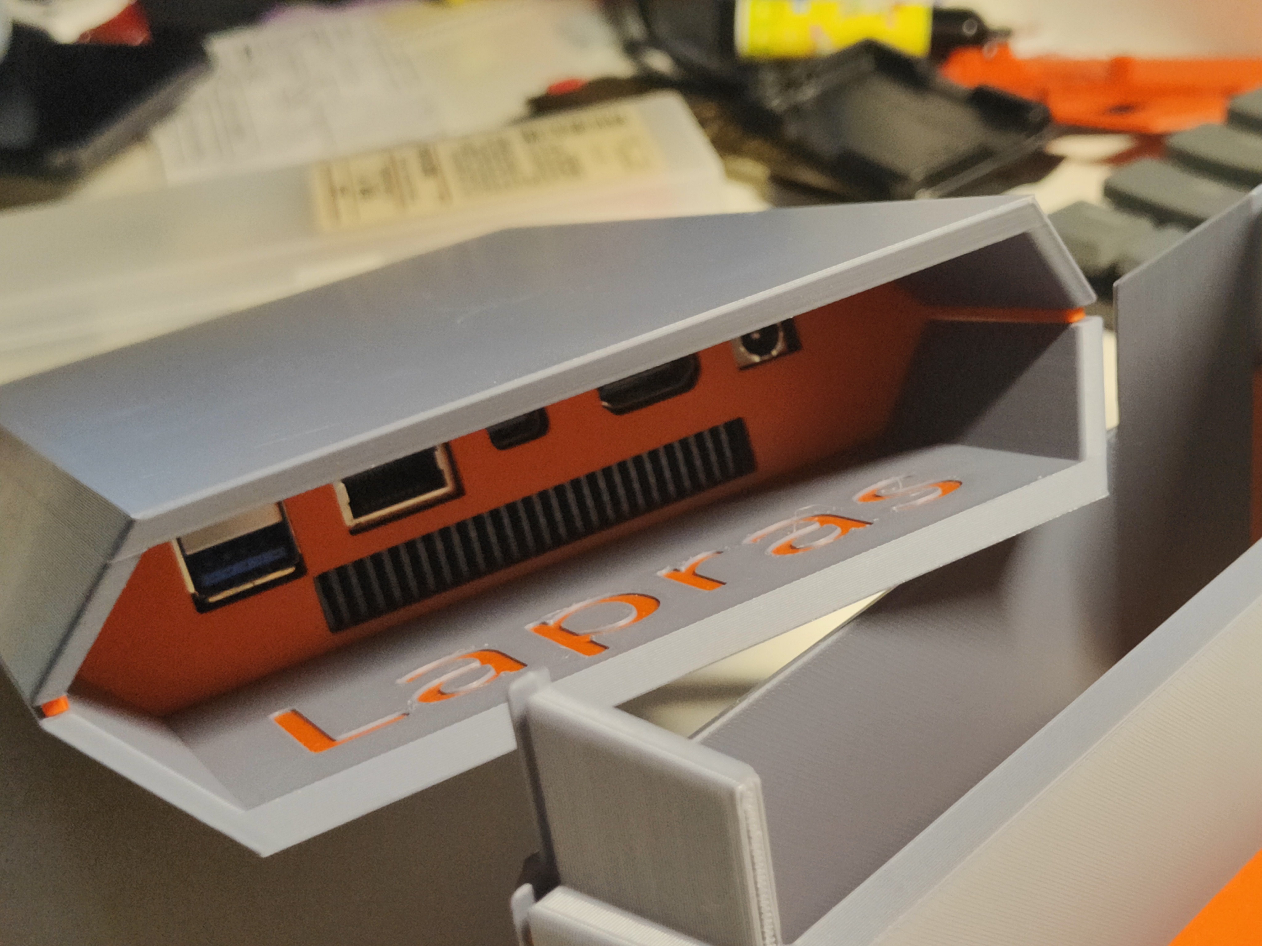 Miniatura 12 do modelo 3D Lapras vertical NUC case