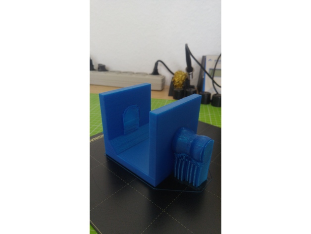 Miniatura 4 do modelo 3D WORKBENCH LED LAMP MOUNT