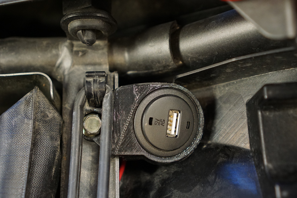 USB charger mount - Yamaha XT660