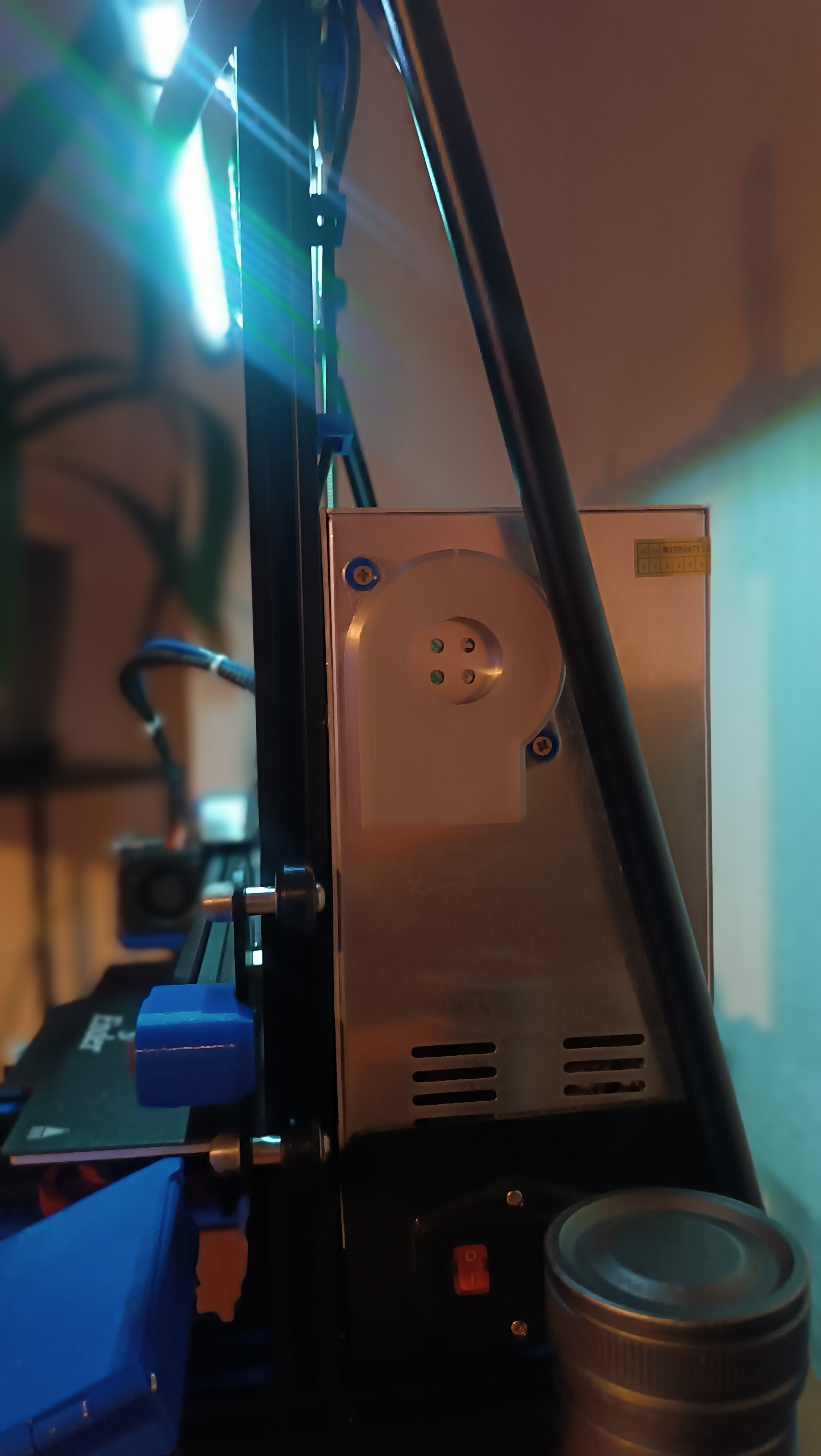 Netzteilabdeckung  (Ender 3 & 3 PRO)   das man  das Upgrade Stabilität Z-Achse Kit benutzen kann