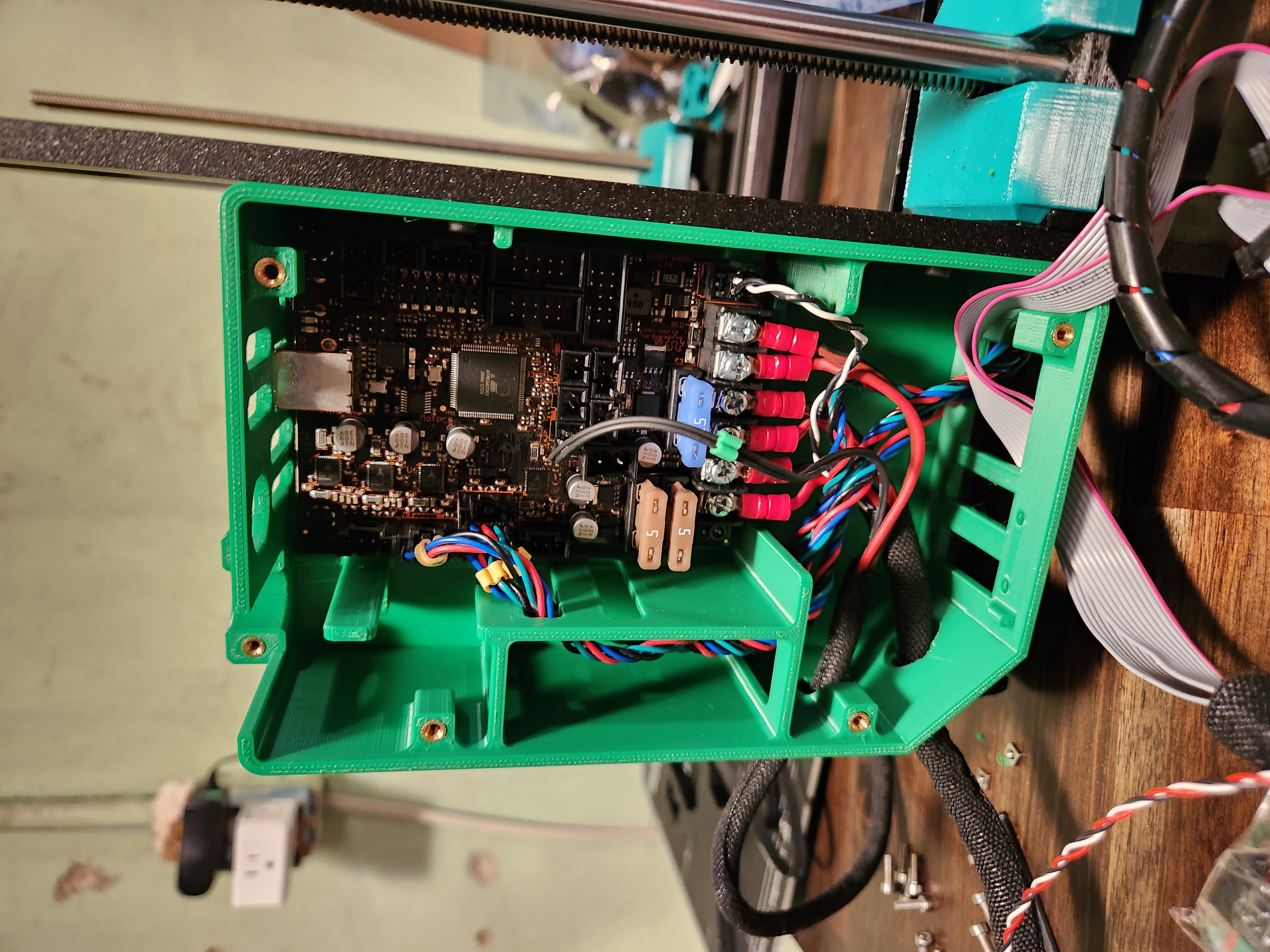 Big Einsy with inserts, vertical exit, plug and play, and psu cable exit for enclosure.