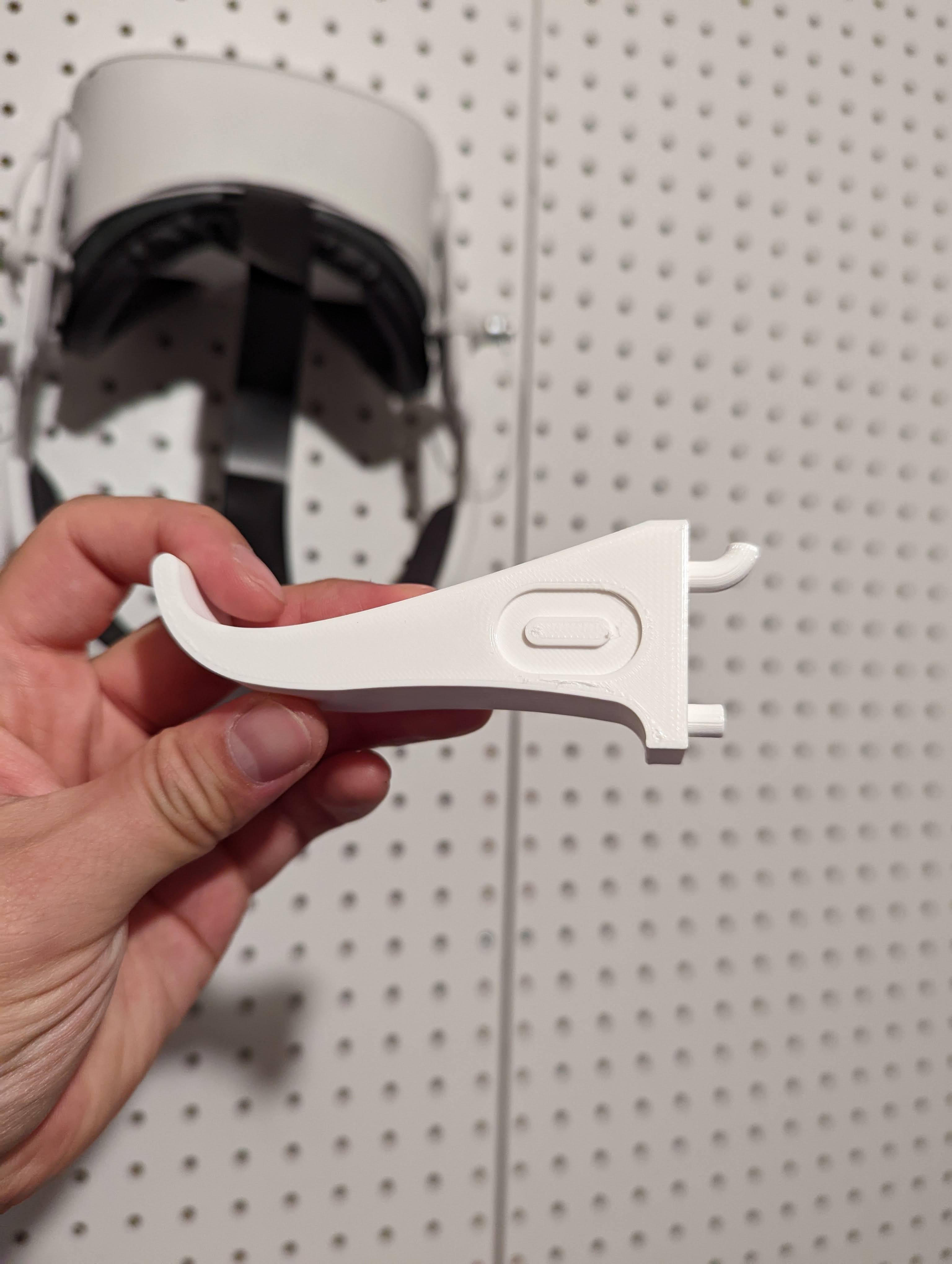 Pegboard Mounts for Oculus/Meta Quest 2 by Jonathan Lin Download free STL model